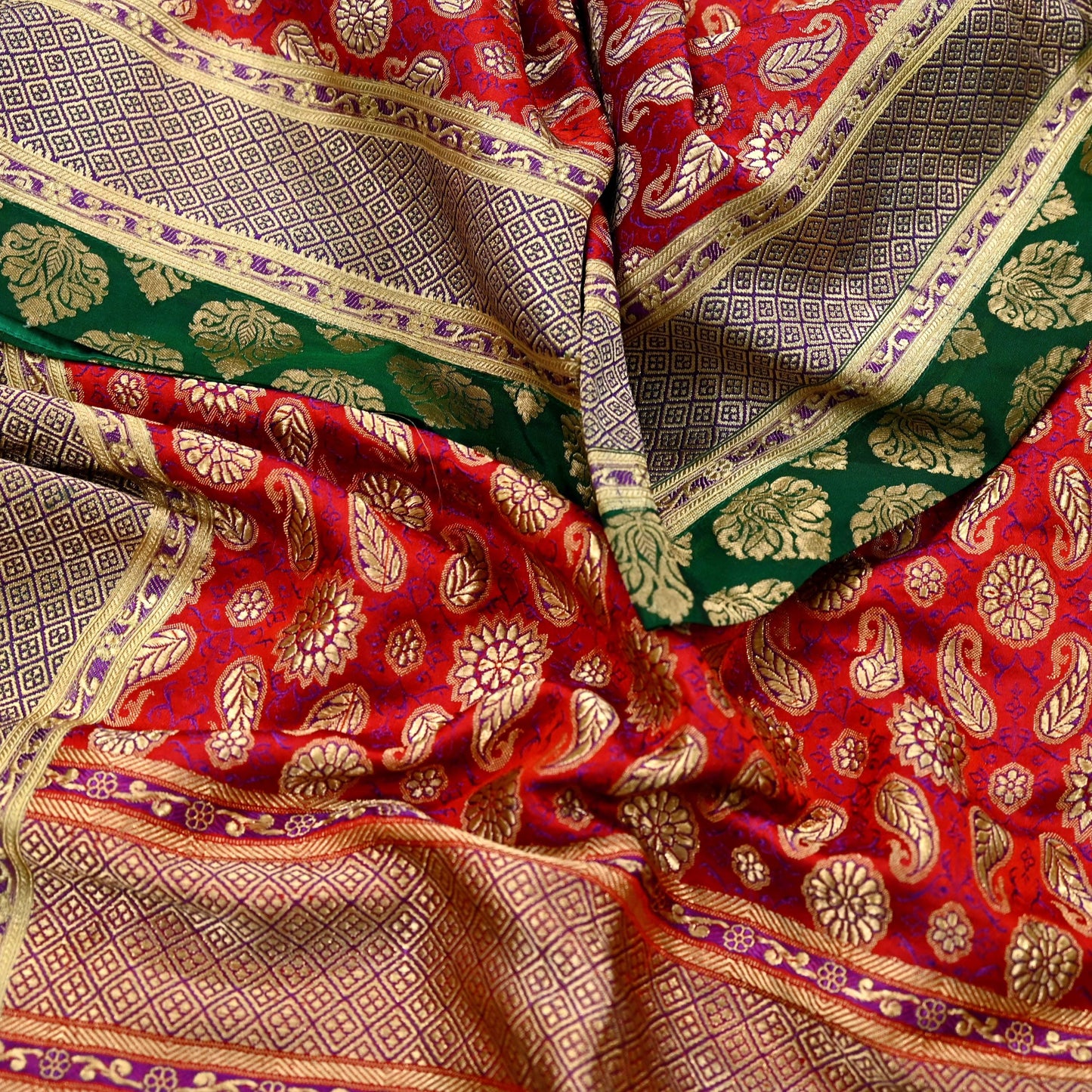 Indian Vintage Red & Green Dupatta Long Stole Pure Satin silk Woven Brocade Banarasi Scarves Veil Scarf Wrap Hippie Boho Soft Floral Zari