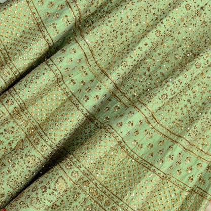 Indian Pre-owned Pink & Green Heavy Wedding Pure chhanderi Silk Hand Embroidered Lehenga/Skirt Designer By Abu Jani Zardozi Bridal Wear