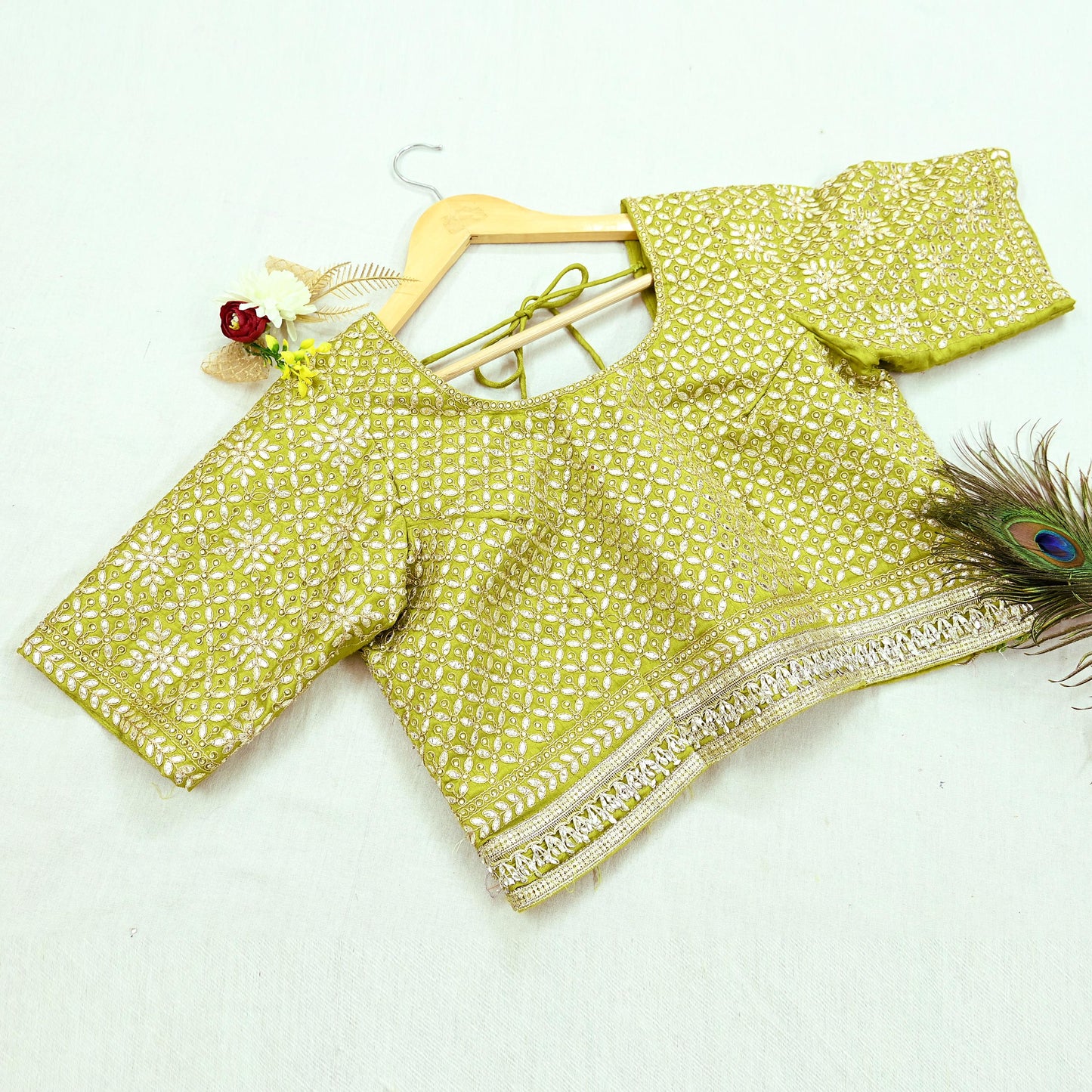 Indian Pre-owned Green Pure Chanderi Silk Hand Embroidered By Designer Abu Jani Blouse/Top/Crop 40L Size Party wear Bollywood