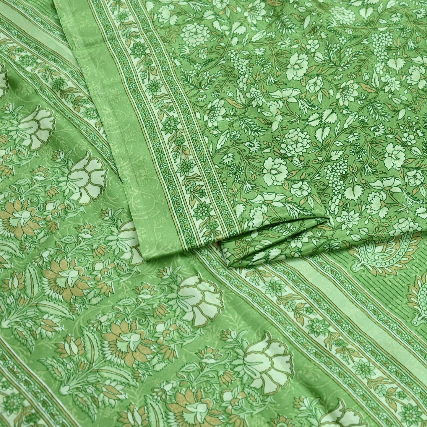 Indian Vintage Green Saree Moss Crepe Printed Sari 5yd Sewing Floral Soft Craft Fabric Dressmaking For Crafting Quilting Upcycle