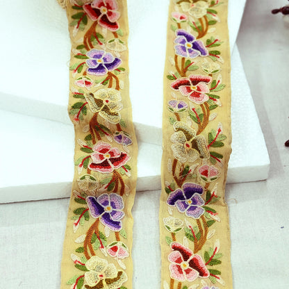 Indian Antique Vintage Real Chain Stitch Border Beige Hand Embroidered Craft Trim Lace Sewing Sarees Ribbon Recycled 1yard