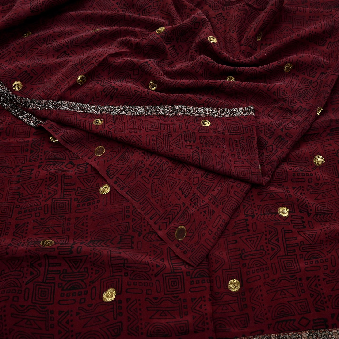 Indian Vintage Sari Maroon Pure Crepe Silk Hand Embroidered Saree 5yd Sewing Floral Craft Sequins Dress making Crafting Quilting