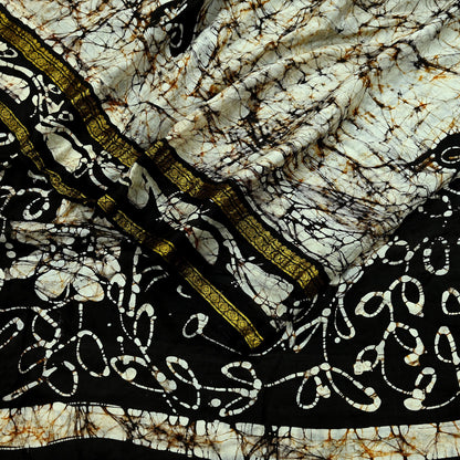 Indian Vintage Brown & Ivory Saree Batik Printed 100% Pure Silk Indian Sari Craft Soft Fabric 5Yard Sewing Sarong Wrap Boho Dress making