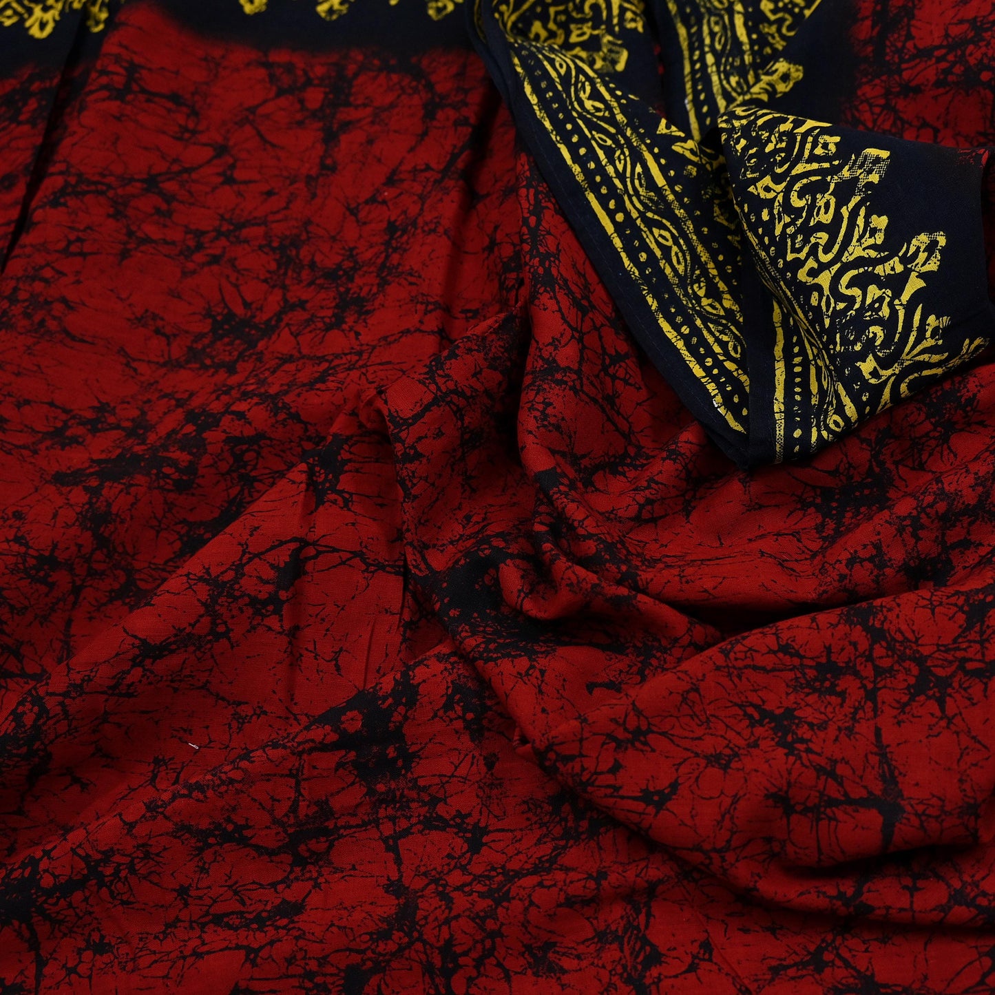 Indian Vintage Sari Black & Red Batik Printed Pure Cotton Saree Craft Fabric 5Yd Sewing Soft Sarong Wrap Boho Dress Making Quilting Crafting