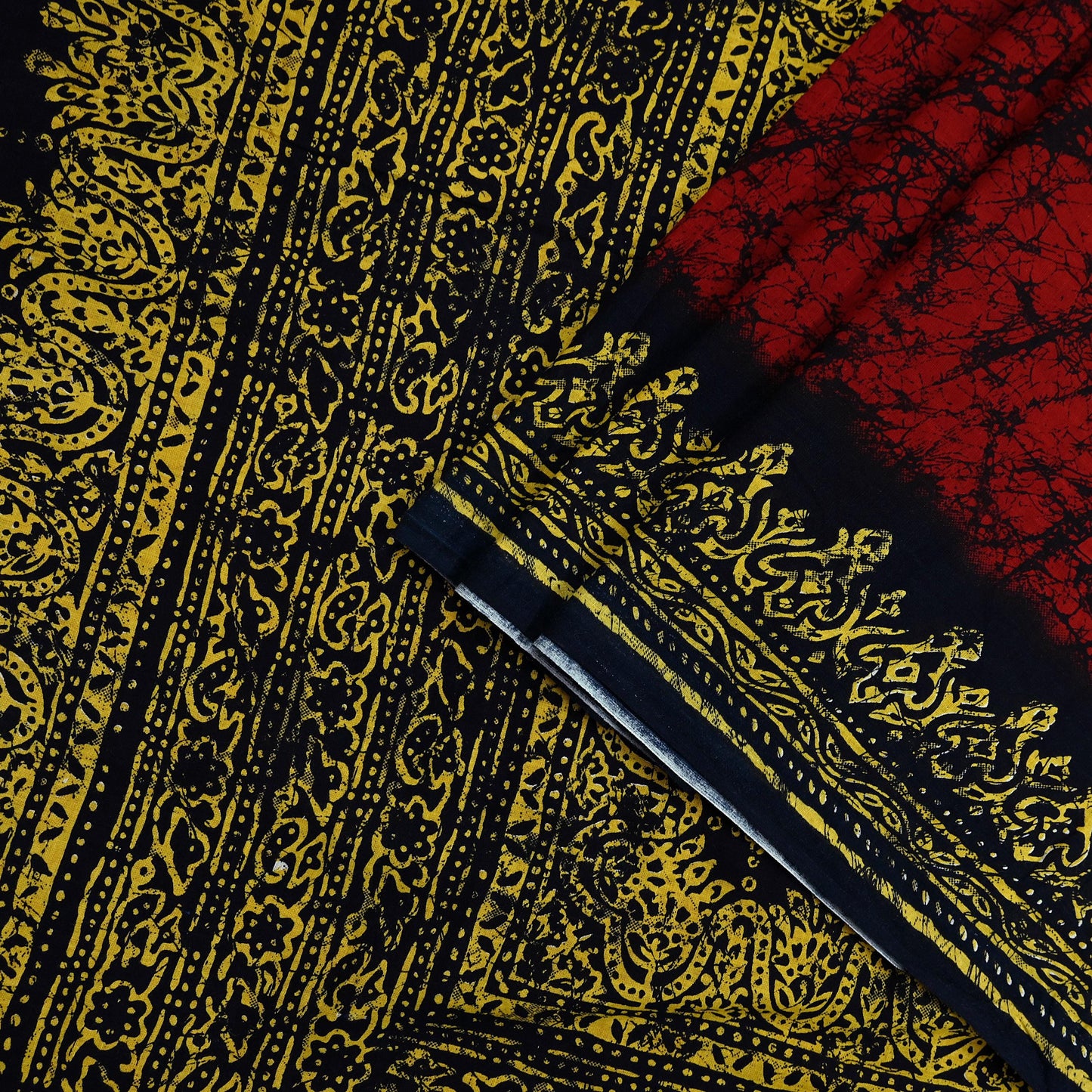 Indian Vintage Sari Black & Red Batik Printed Pure Cotton Saree Craft Fabric 5Yd Sewing Soft Sarong Wrap Boho Dress Making Quilting Crafting