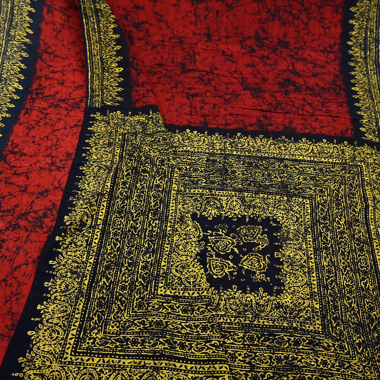 Indian Vintage Sari Black & Red Batik Printed Pure Cotton Saree Craft Fabric 5Yd Sewing Soft Sarong Wrap Boho Dress Making Quilting Crafting