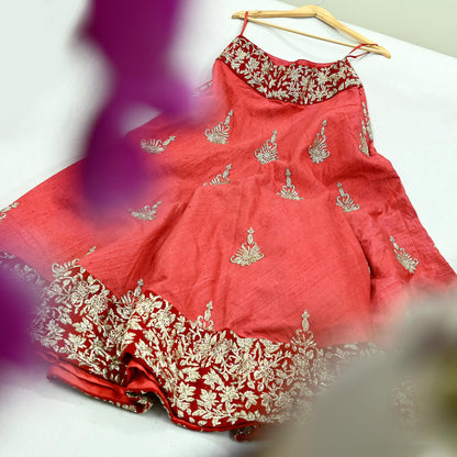 Indian Pre-owned Red Heavy Wedding Pure chhanderi Silk Hand Embroidered Unstitched Lehenga/Skirt Designer By Abdul Halder Bridal Wear