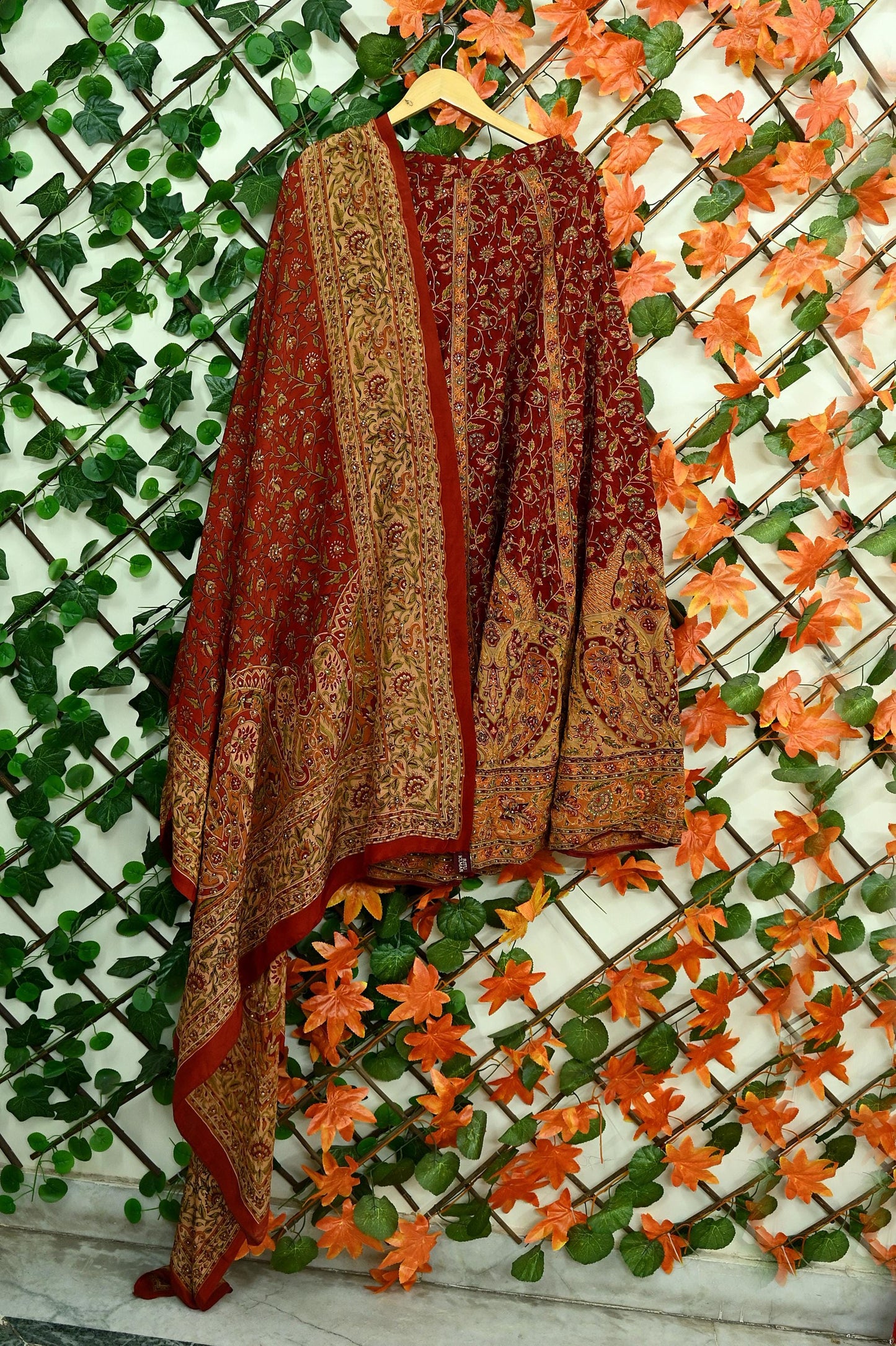 Indian Pre-owned Pure Silk Hand Embroidered Ritu Kumar Designer Lehenga And Dupatta Set Ethnic Bollywood Party Wear