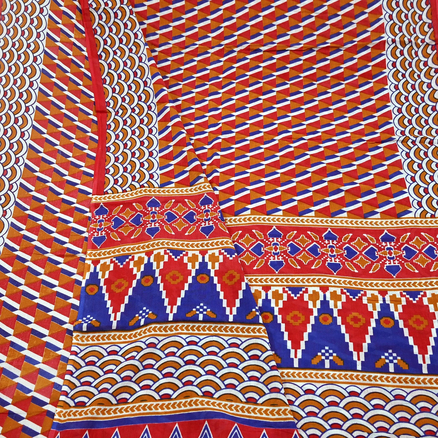 Indian Vintage Red Saree Printed Pure Cotton Sari Craft Fabric Soft 5Yd Sewing Sarong Wrap Boho Quilting Crafting Upcycle Dress making