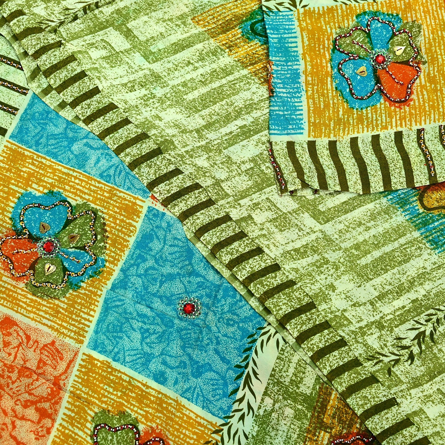 Indian Vintage Sari Ivory & Green Pure Crepe Silk Hand Embroidered Saree 5yd Sewing Floral Craft Sequins Dress making Crafting Quilting