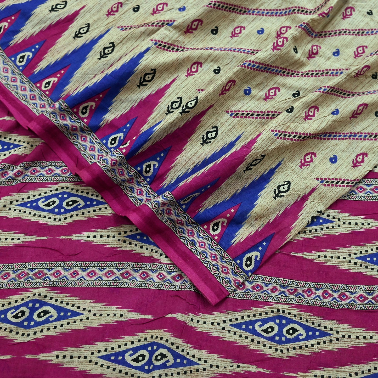 Indian Vintage Pink & Beige Saree Printed 100% Pure Cotton Sari Craft Fabric 5Yd Sewing Sarong Wrap Floral Dress making Quilting Crafting