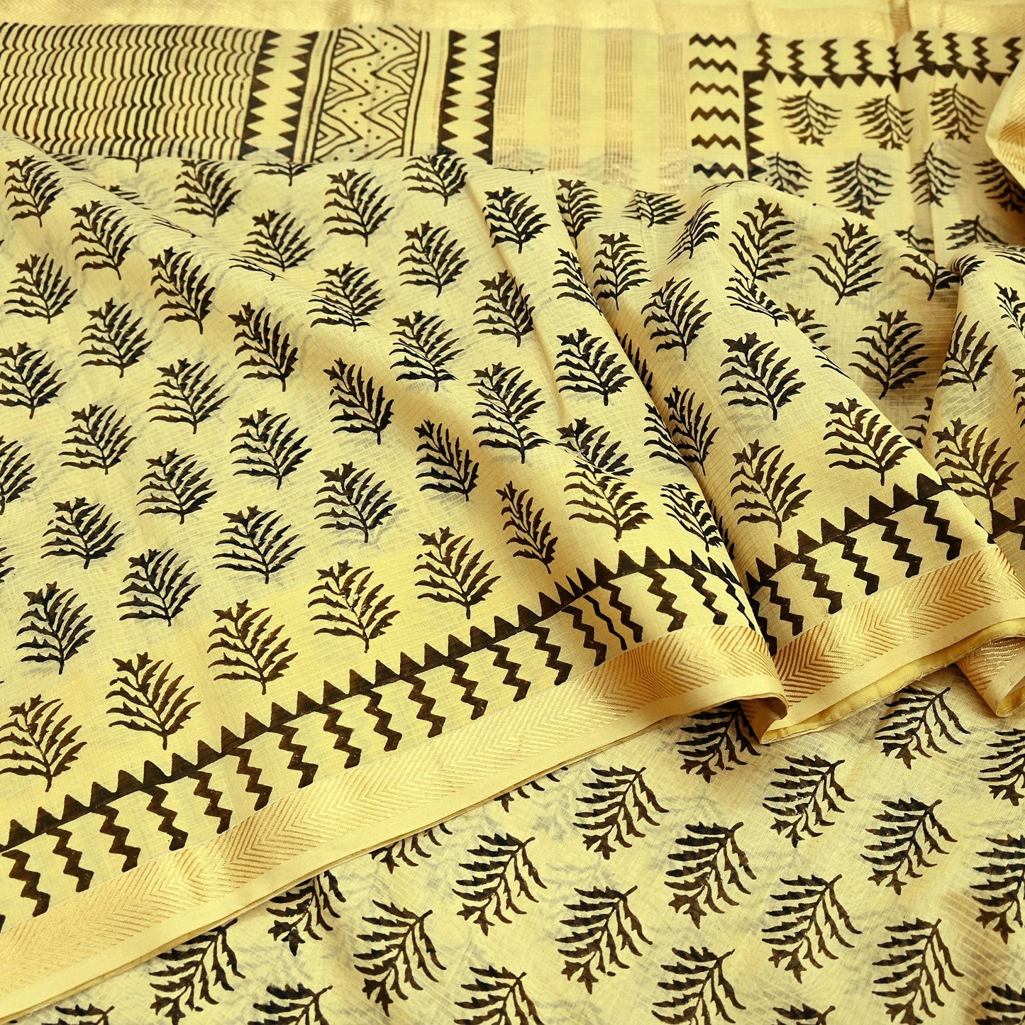 Indian Vintage Sari Beige Pure chanderi Silk Block Printed Sarees 5Yd Craft Zigzag Zari Border Ethnic Dress Making Crafting Quilting