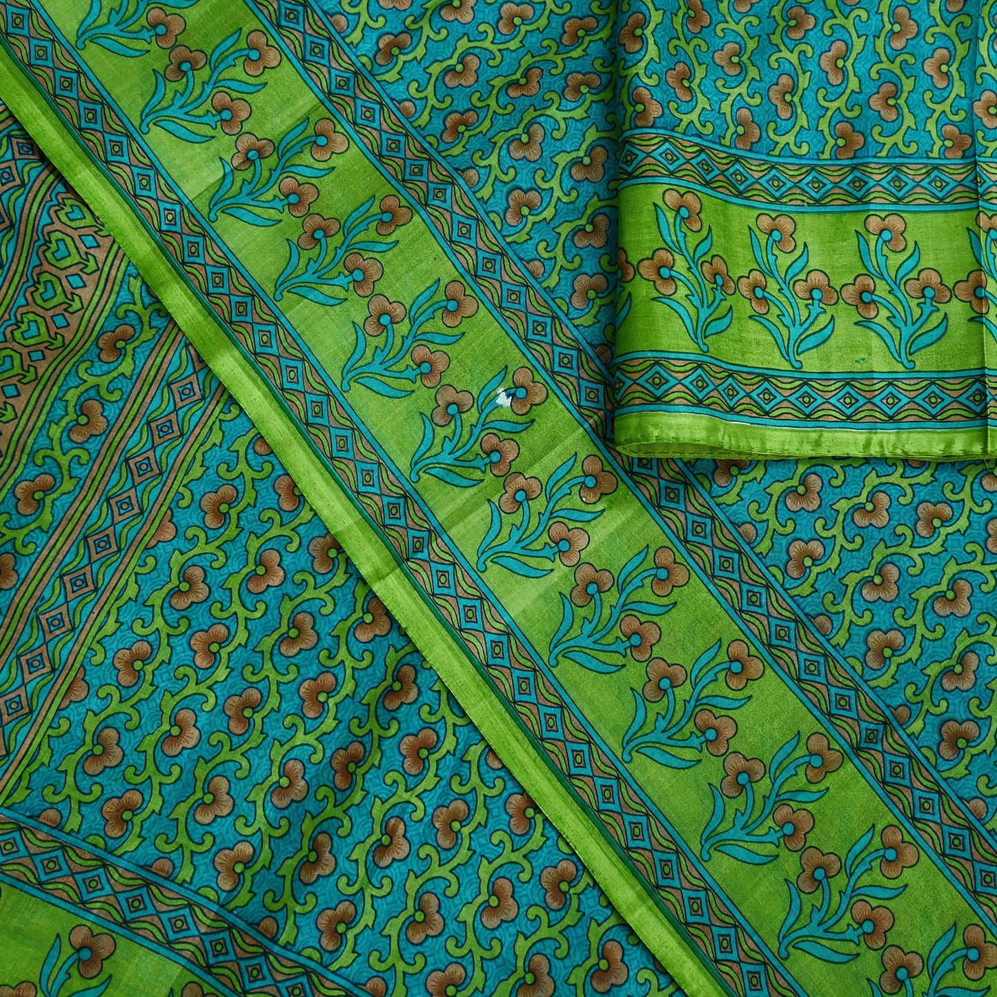 Indian Vintage Sari Green Pure Silk Printed Sarees 5yd Sewing Craft Fabric Dress Making  Soft Floral Wrap Upcycle Used Quilting Crafting