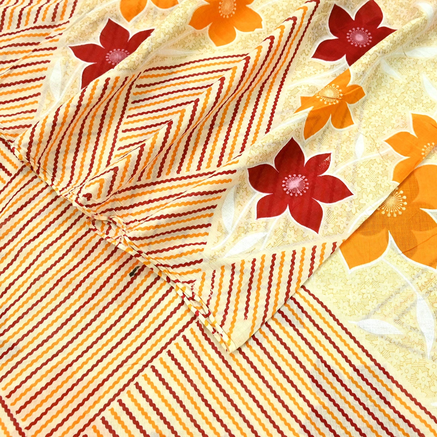 Indian Vintage Sari Ivory Printed Pure Cotton Sarees Craft Fabric Soft Floral 5Yd Sarong Wrap Boho Kimono Dress making Quilting Crafting