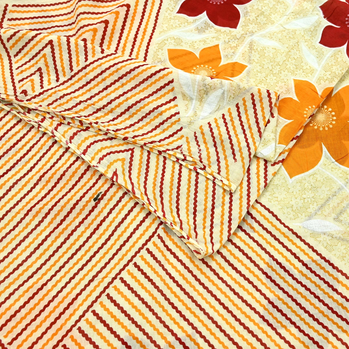 Indian Vintage Sari Ivory Printed Pure Cotton Sarees Craft Fabric Soft Floral 5Yd Sarong Wrap Boho Kimono Dress making Quilting Crafting