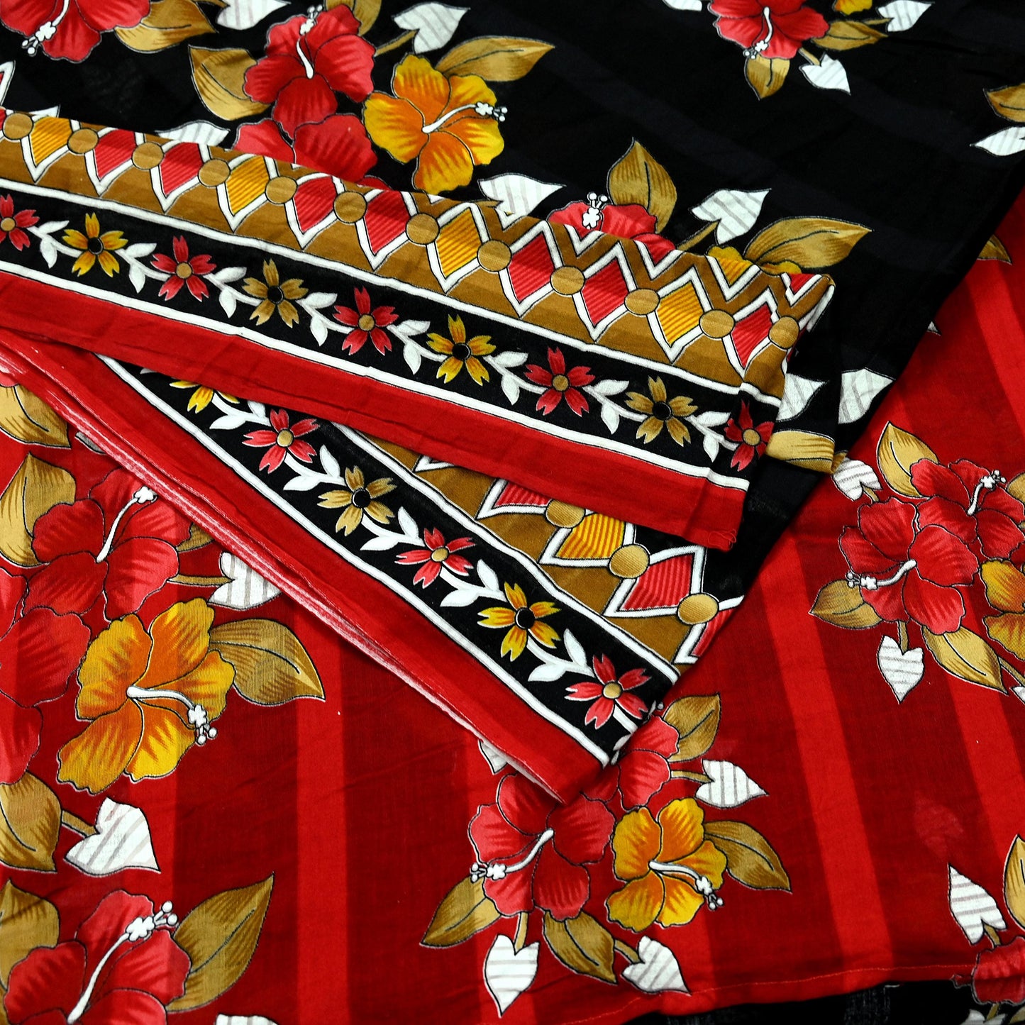 Indian Vintage Sari Red & Black Printed 100% Pure Cotton Saree Craft Fabric 5Yard Sewing Sarong Wrap Boho Floral