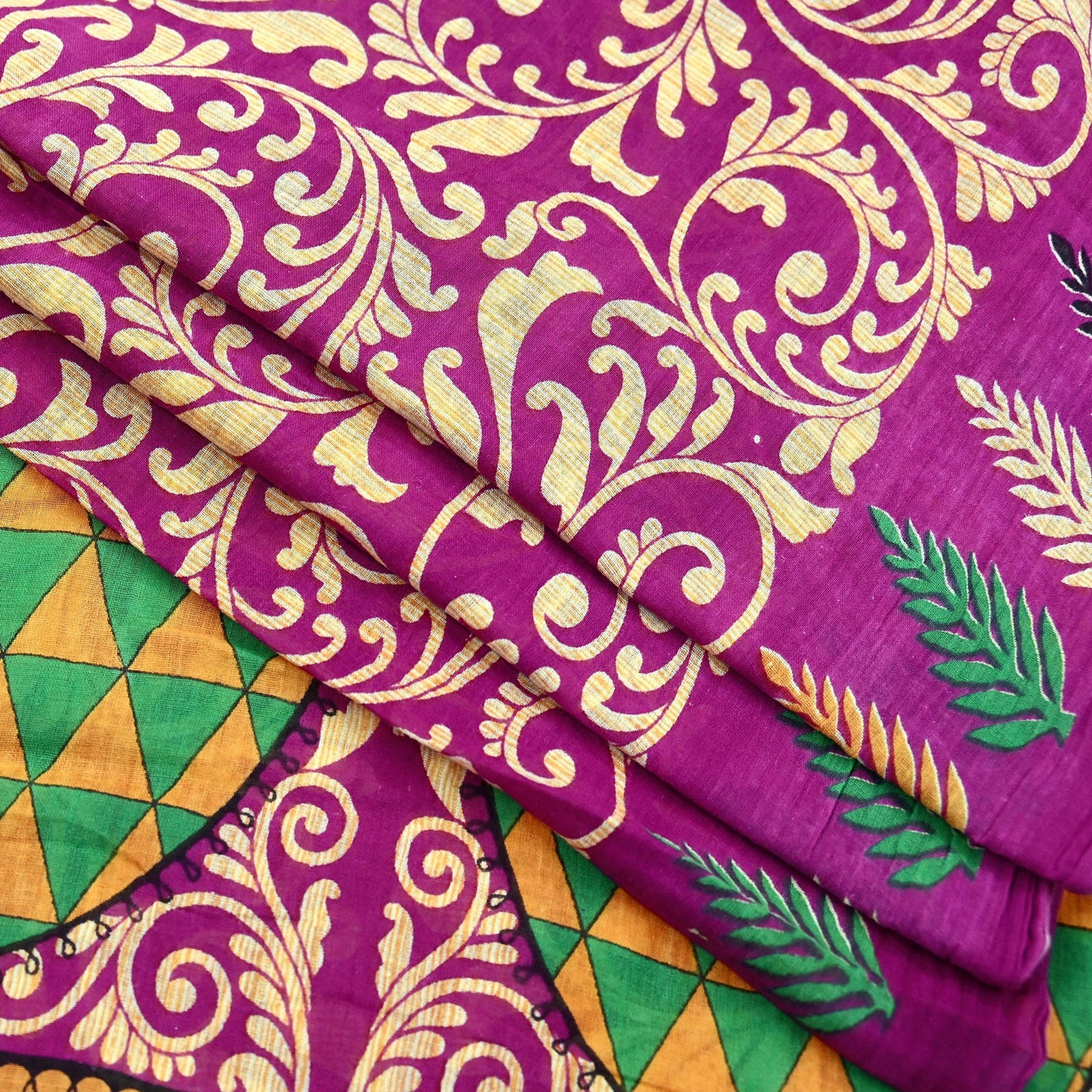 Indian Vintage Sari Purple & Ivory Pure Cotton Printed Saree 5Yd Craft Fabric Sewing Sarong Wrap Boho Floral Quilting crafting dressmaking