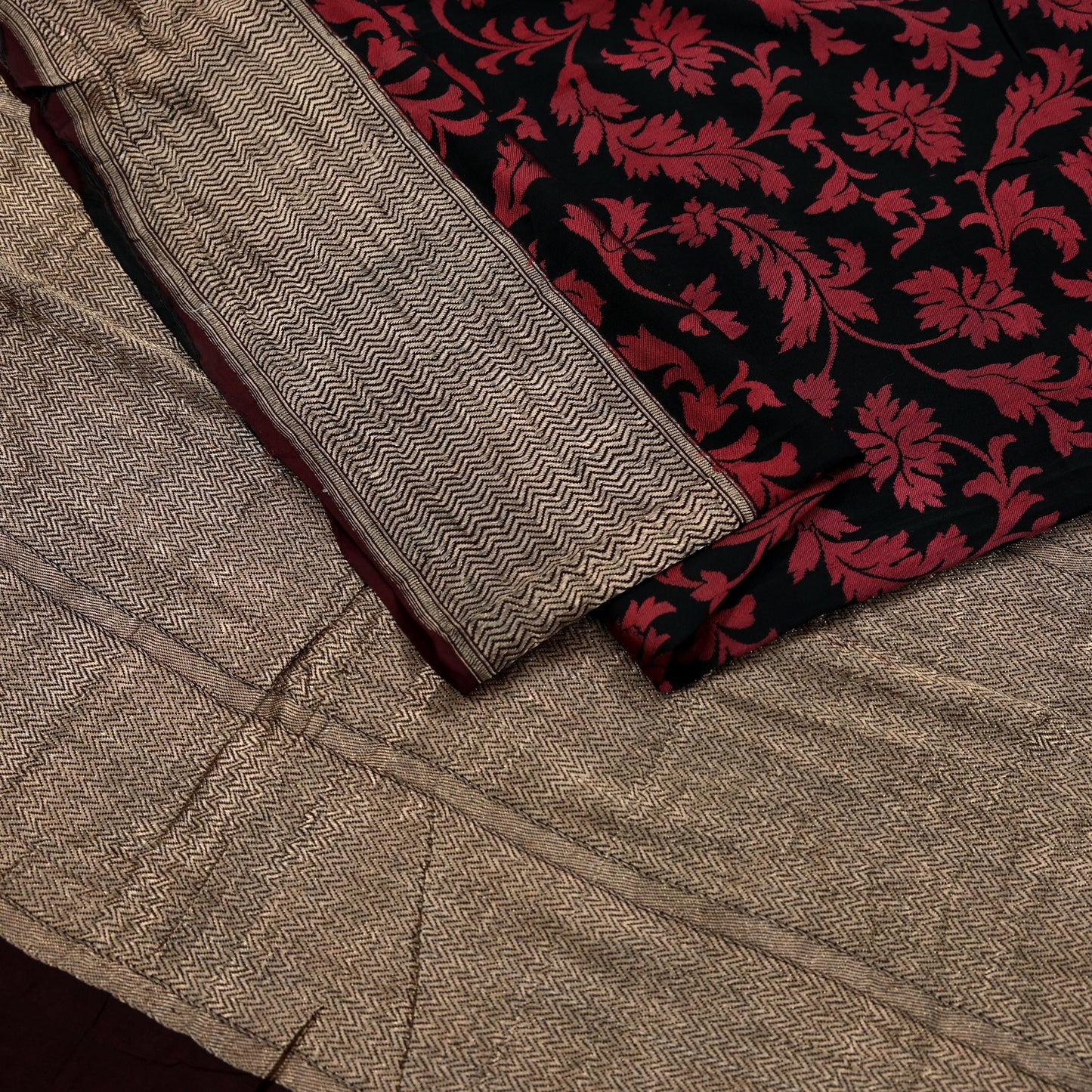 Indian Vintage Heavy Sari Black Hand Woven Sarees 100% Pure Silk Zari 5Yd Dress making Crafting Upcycle Quilting Floral