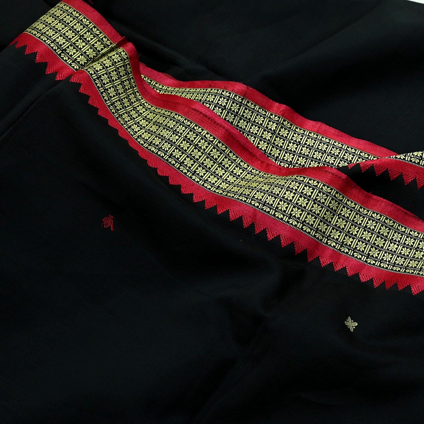 Indian Vintage Sari Black & Red Artificial Silk Hand Woven Saree Fabric 5yd Sewing Craft Dress Making Soft Floral Ethnic