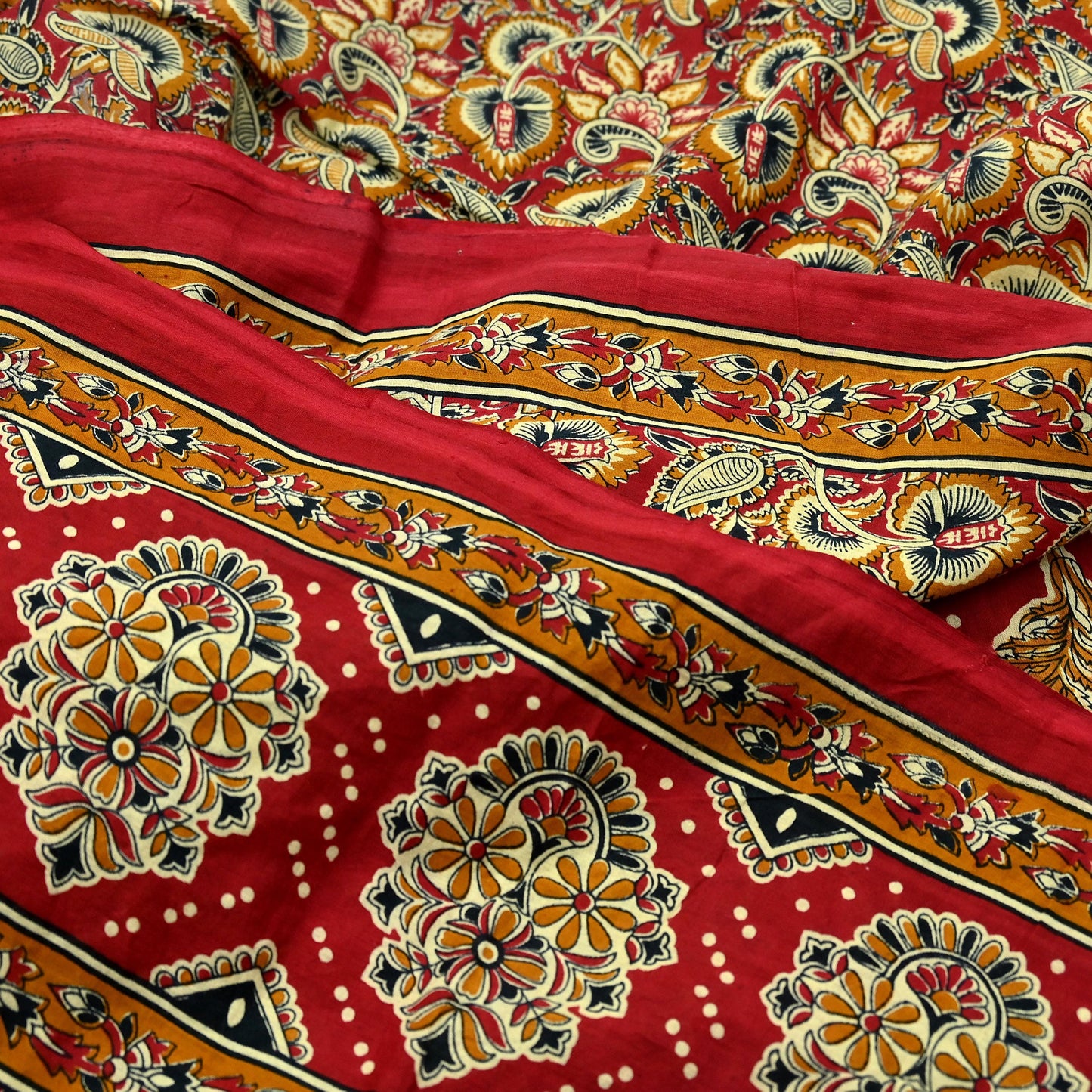 Indian Vintage Red & Beige Saree Printed 100% Pure Cotton Sari Craft Fabric 5Yd Soft Sewing Sarong Wrap Dress Making Quilting Crafting