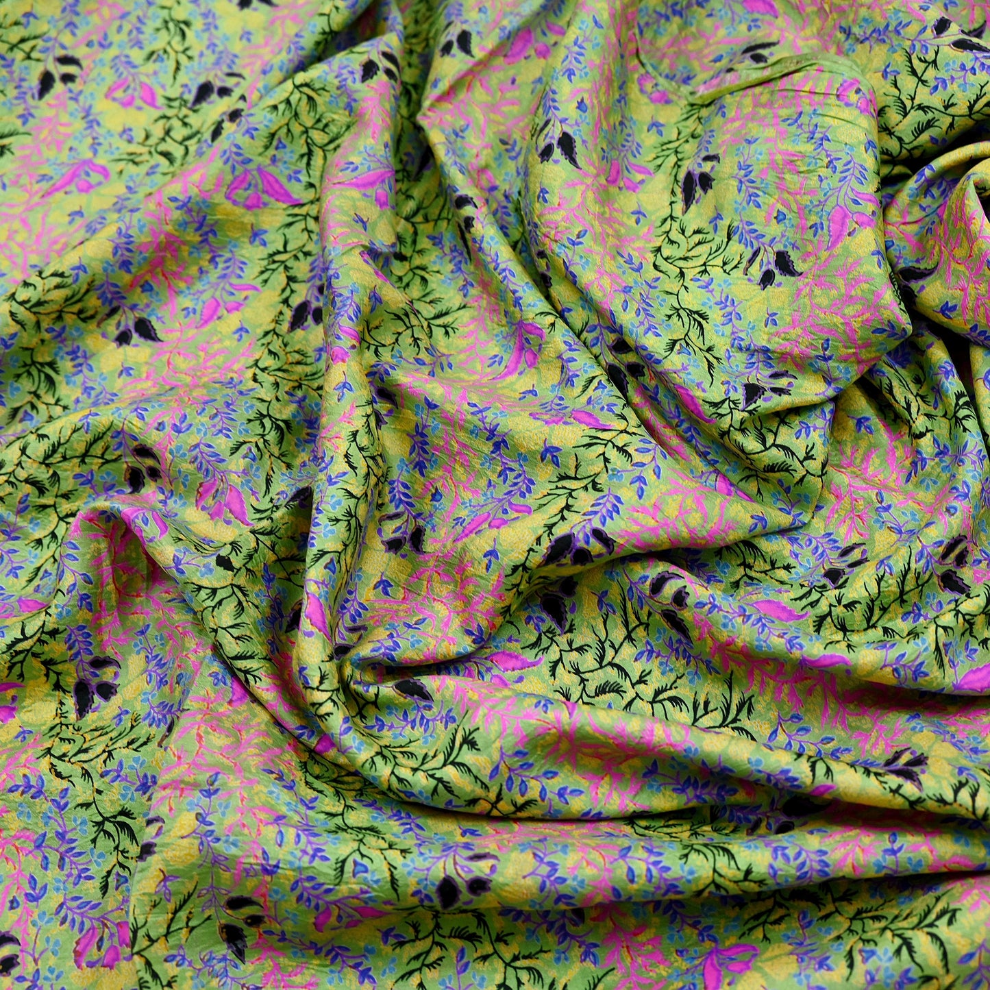 Indian Vintage Sari Green Pure Silk Printed Sarees 5yd Sewing Craft Fabric Dress Making  Soft Floral Wrap Upcycle Used Quilting Crafting