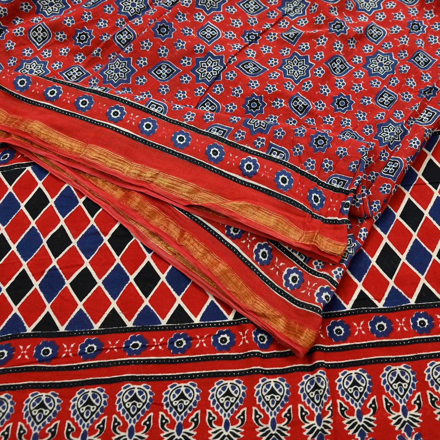 Indian Vintage Sari Red Block Printed Pure Cotton Saree Craft Fabric 6Yd Sewing Sarong Wrap Boho Floral Crafting Upcycle Quilting Zari
