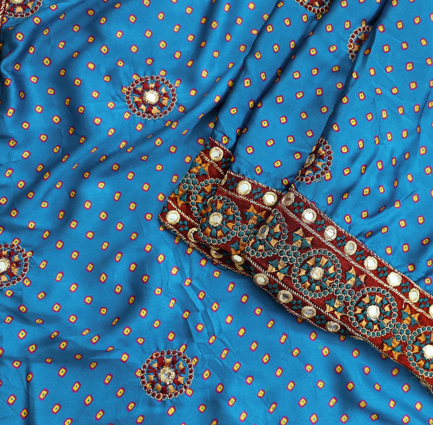 Indian Vintage Blue Saree Hand Embroidered Bandhani Printed Sari Pure satin Silk Sari 5yd Craft Fabric Dress making With Size L-40 Blouse