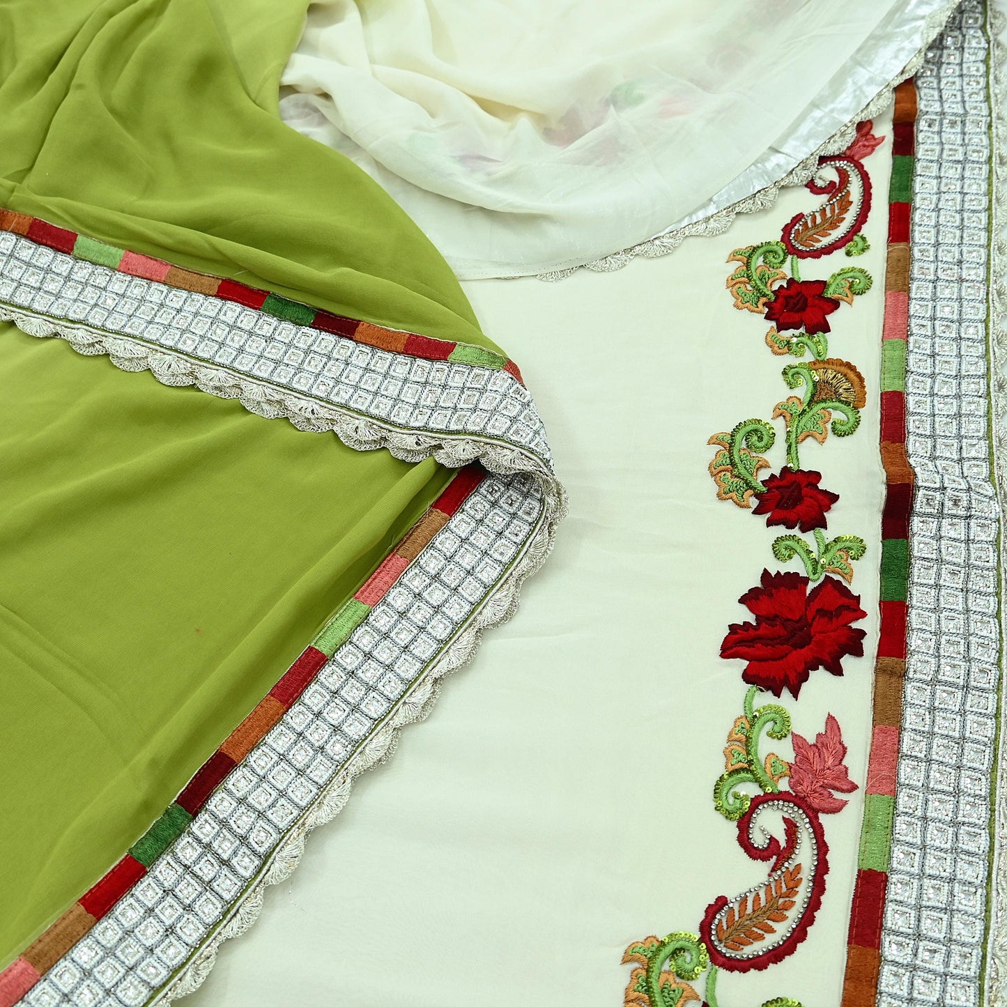 Indian Vintage Heavy Sarees Green & White Pure Georgette Silk Hand Embroidered Sari Fabric 5Yd Sewing Ethnic Sequins Wedding sarees