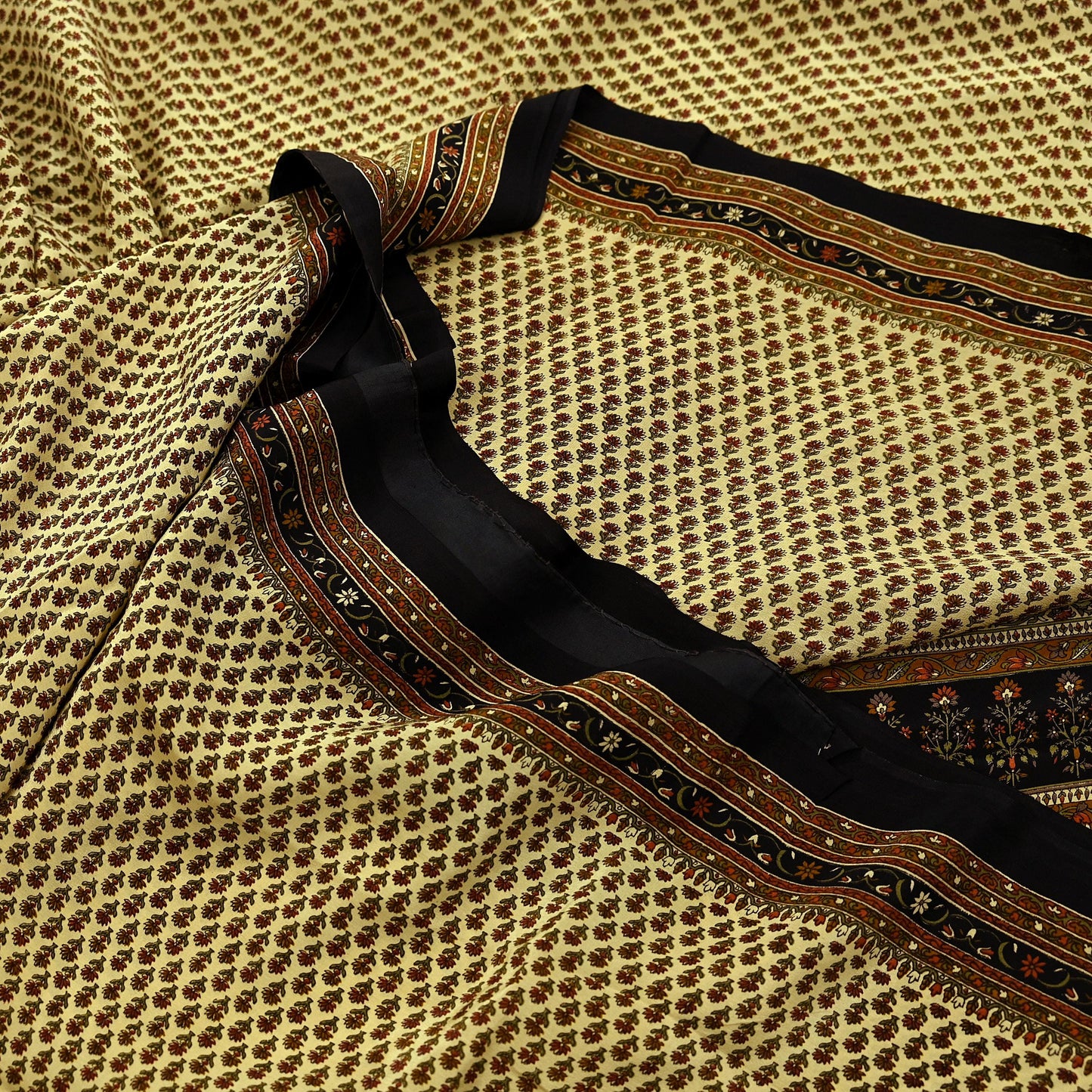 Indian Vintage Beige & Black Saree Pure Crepe Silk Printed Sari Craft Fabric 5yd Sewing Floral Soft Wrap Dress making Crafting Quilting