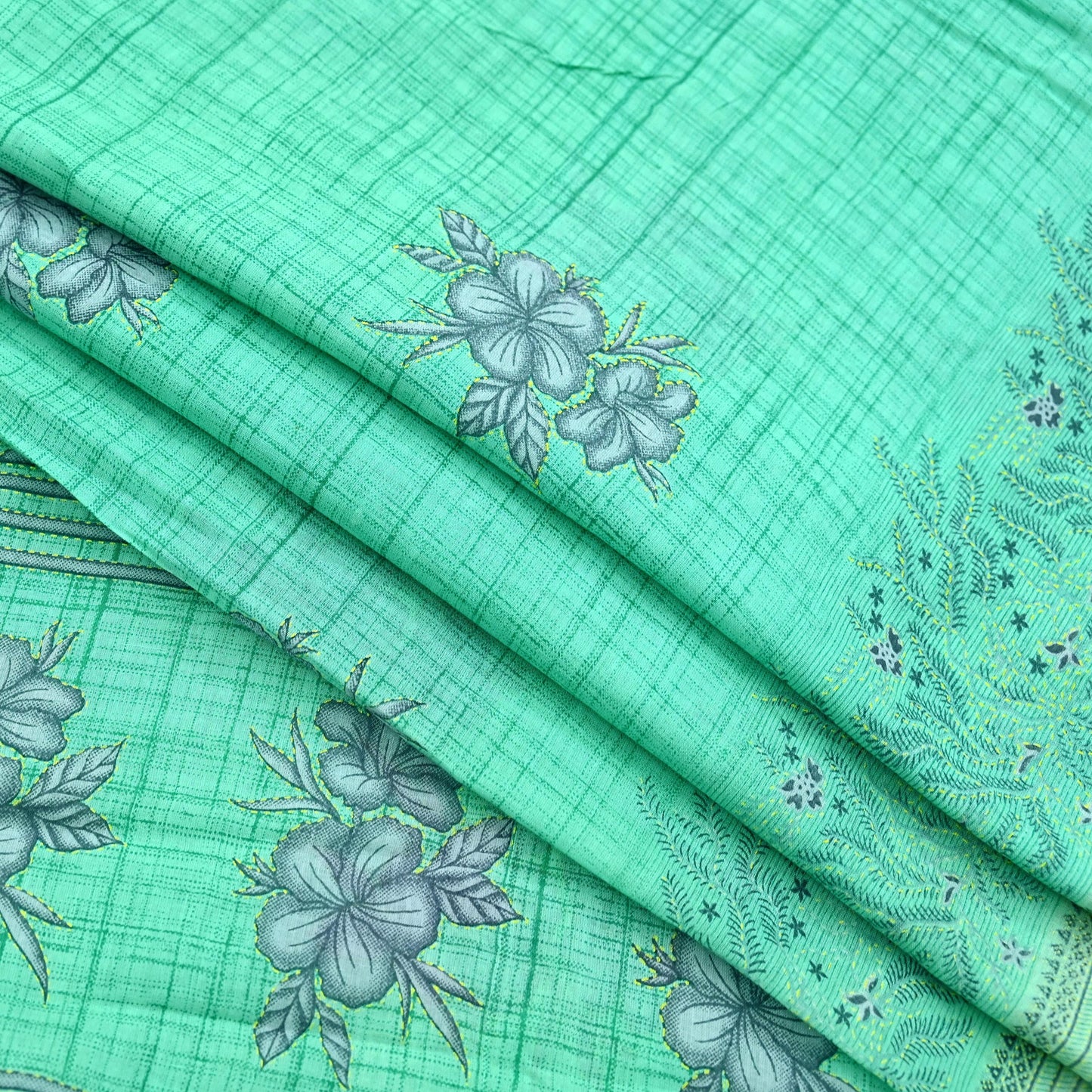 Indian Vintage Green Saree Printed Pure Cotton Sari Craft Fabric 5Yd Soft Sewing Sarong Wrap Boho Floral Upcycle Quilting For Crafting