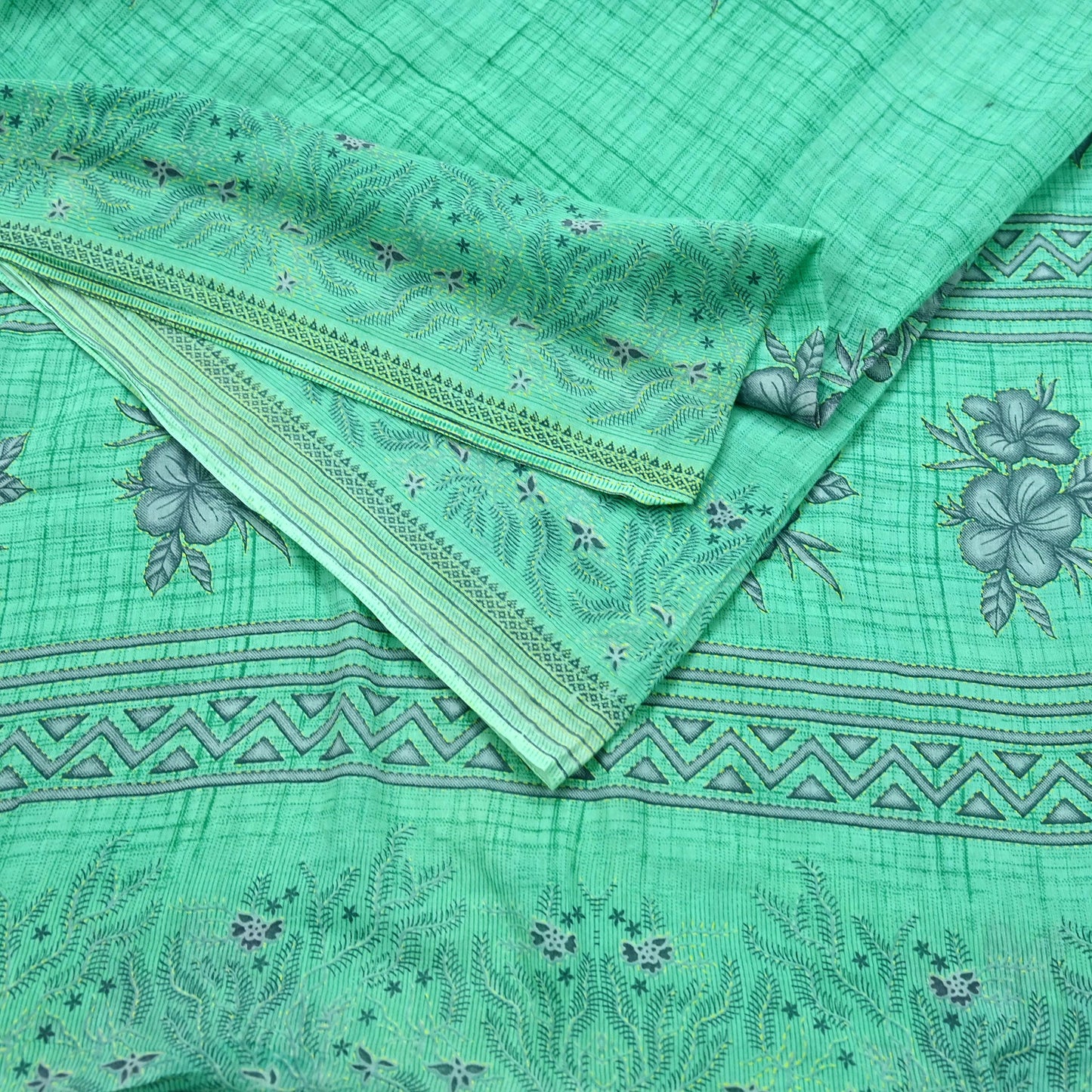 Indian Vintage Green Saree Printed Pure Cotton Sari Craft Fabric 5Yd Soft Sewing Sarong Wrap Boho Floral Upcycle Quilting For Crafting