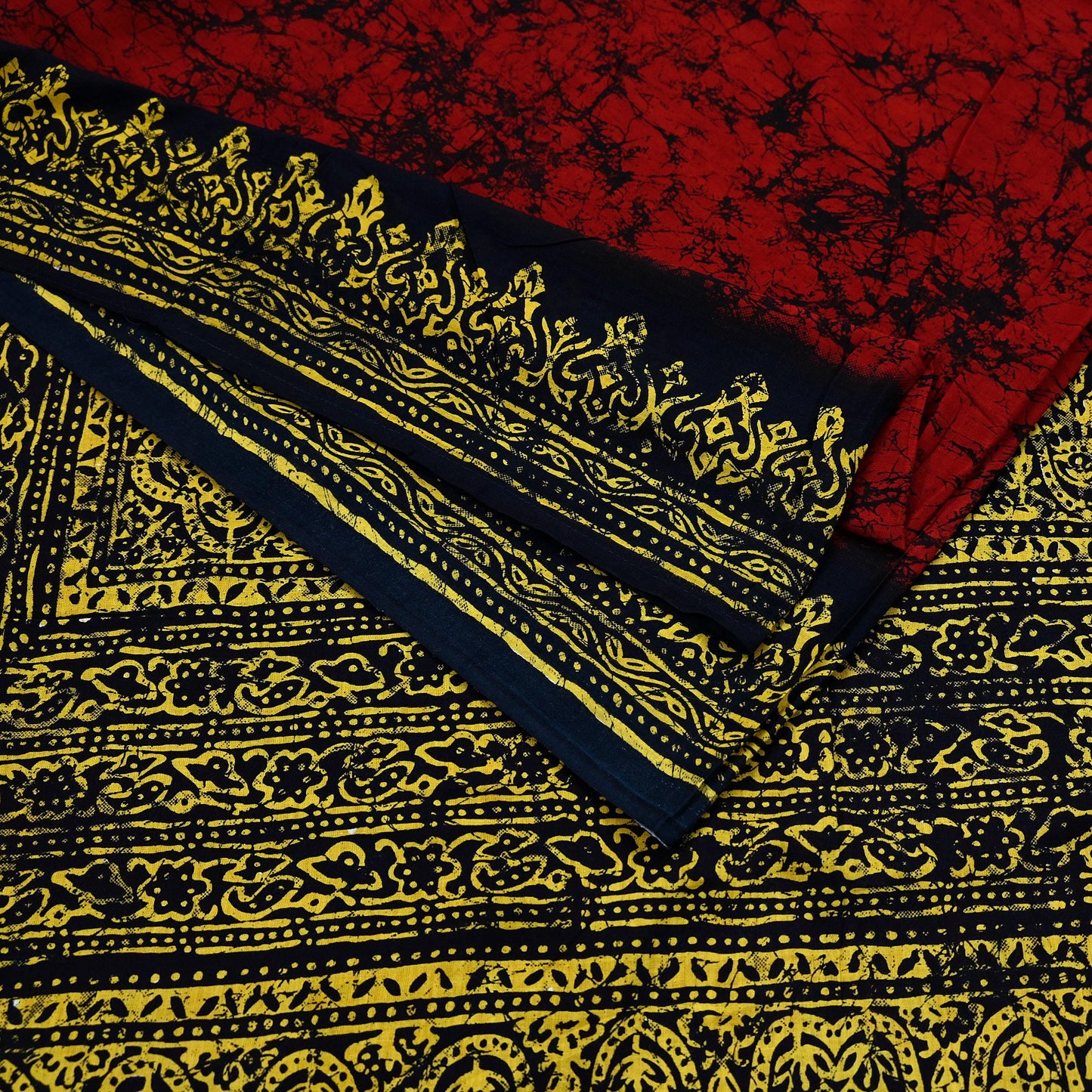 Indian Vintage Sari Black & Red Batik Printed Pure Cotton Saree Craft Fabric 5Yd Sewing Soft Sarong Wrap Boho Dress Making Quilting Crafting