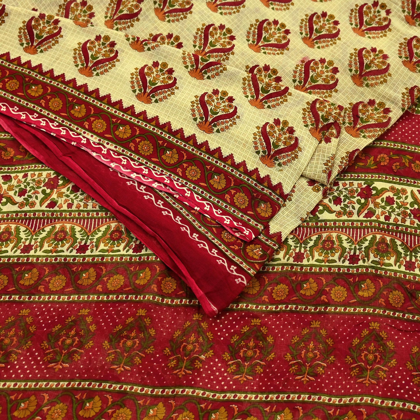 Indian Vintage Red & Beige Saree Printed 100% Pure Cotton Sari Craft Fabric 5Yd Soft Sewing Sarong Wrap Dress Making Quilting Crafting