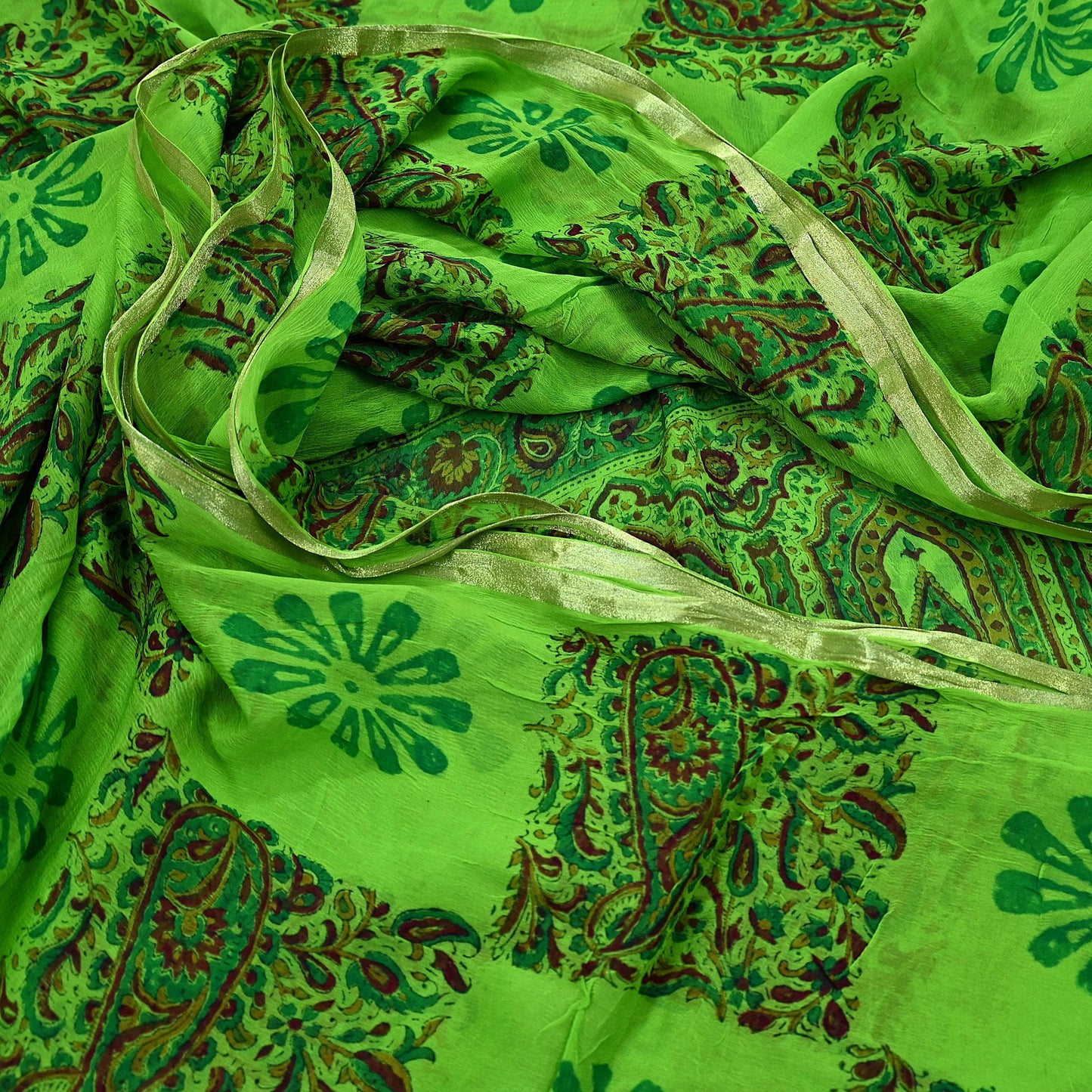 Indian Women Vintage Green Sarees Blend Chiffon Printed Sari Sewing 5yd Soft Craft Fabric Floral Wrap Boho Zari Quilting Blouse Fabric