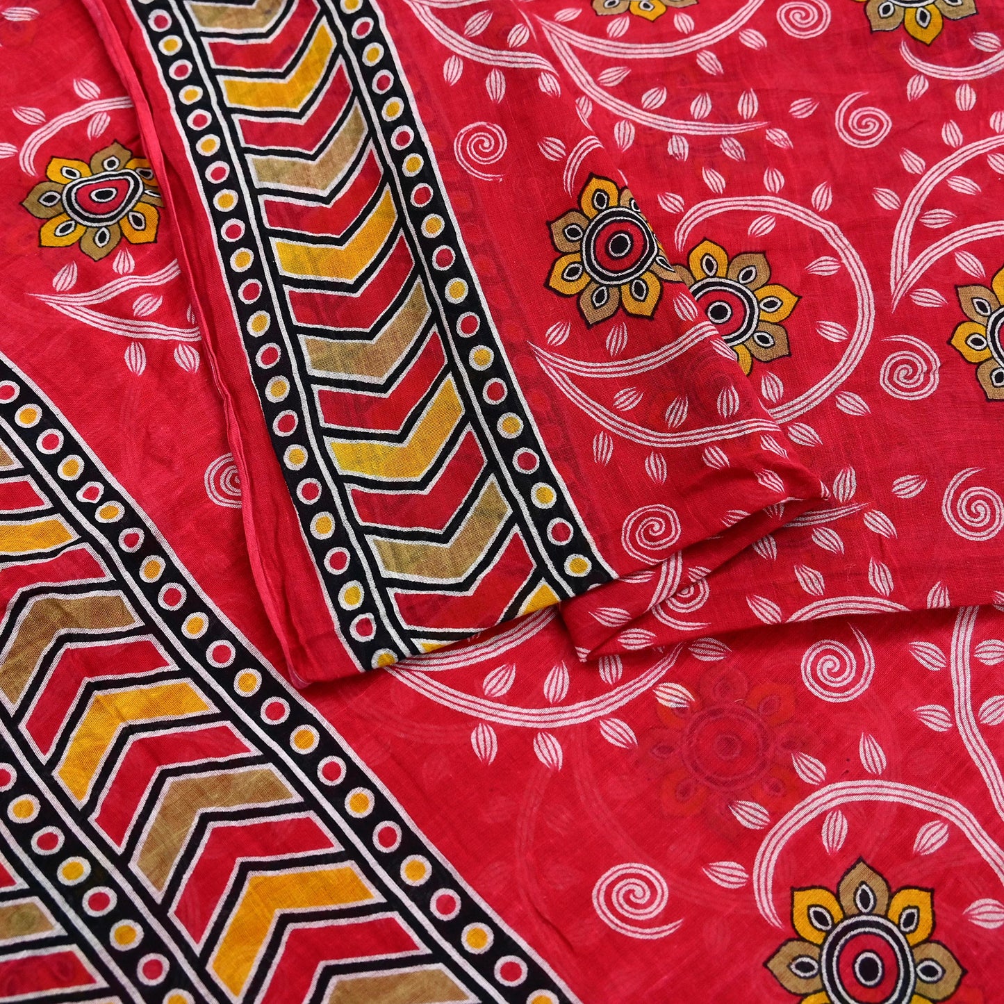 Indian Vintage Sari Red Printed 100% Pure Cotton Saree Craft Fabric 5Yd Sewing Sarong Wrap Boho Floral Soft Quilting Upcycle