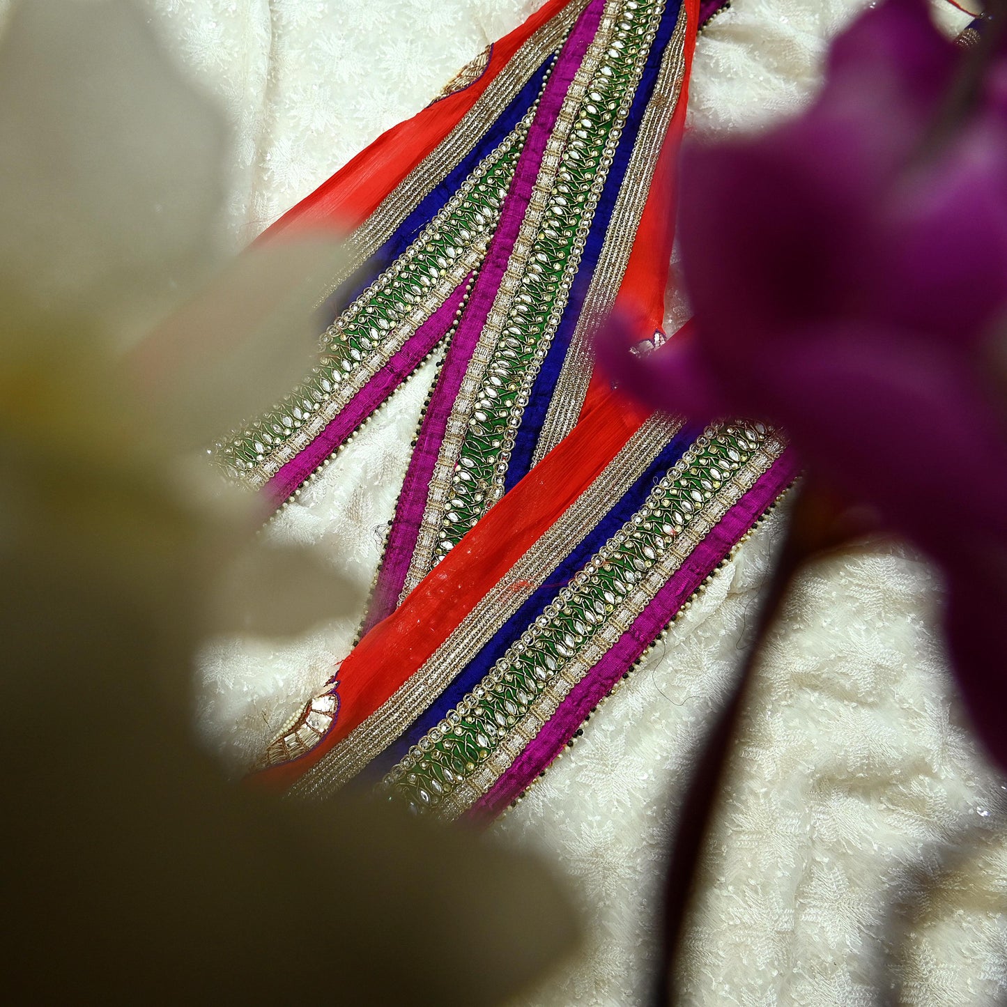 Indian Vintage Multi Sari Border Pure Chiffon Silk Hand Embroidered 1yd Craft Trim Lace Sewing Sari Ribbon Recycled Dress making Zardozi