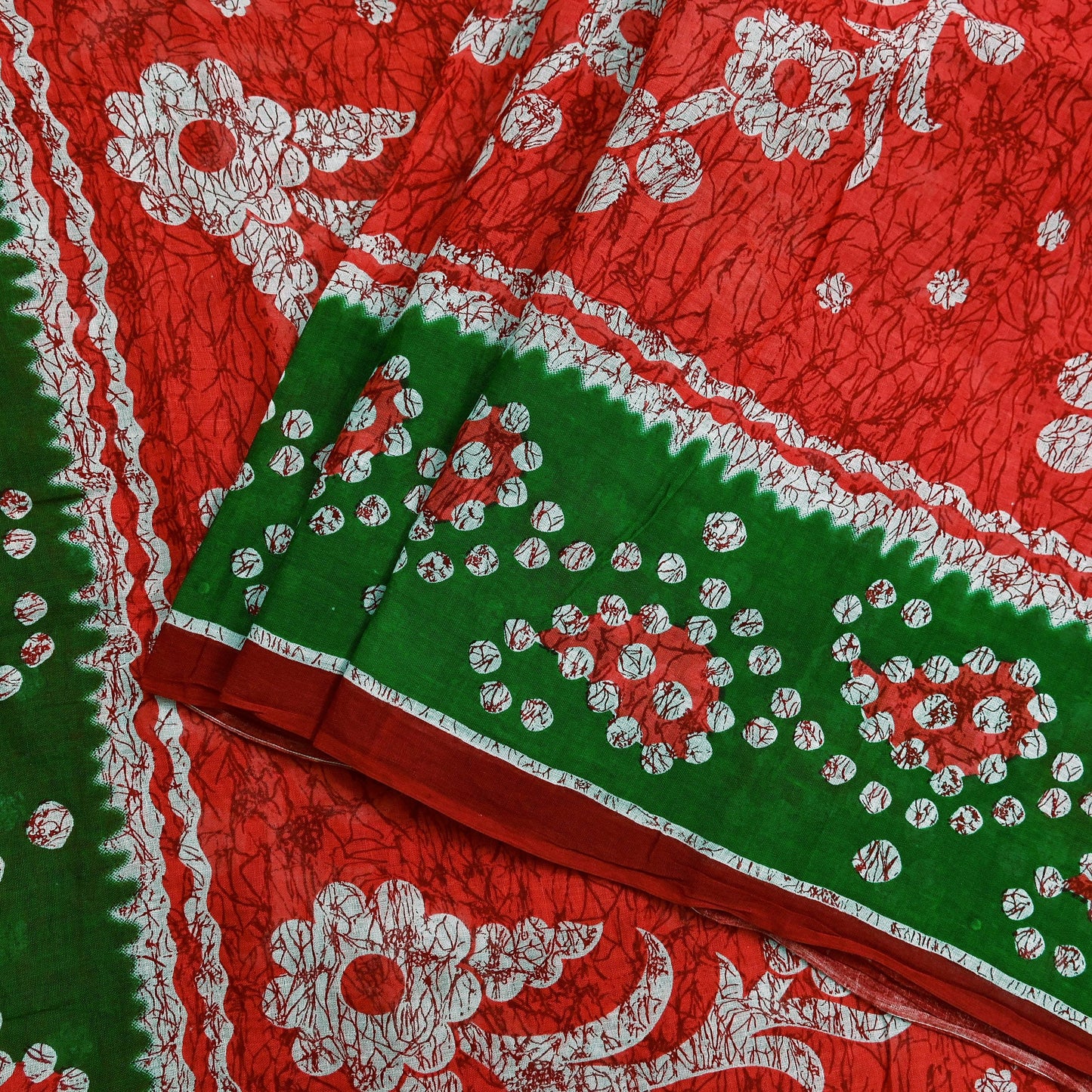 Indian Vintage Sari Red & Green Batik Printed Saree 100% Pure Cotton 5Yd Craft Fabric Soft Sewing Sarong Wrap Boho Quilting Dress Making