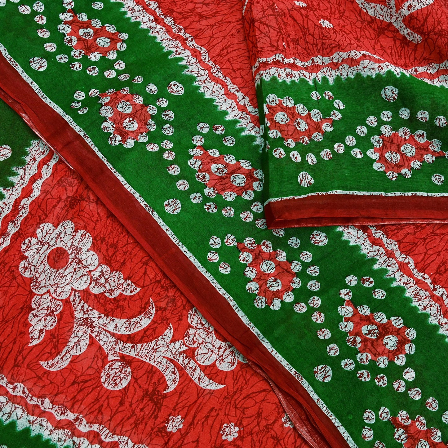 Indian Vintage Sari Red & Green Batik Printed Saree 100% Pure Cotton 5Yd Craft Fabric Soft Sewing Sarong Wrap Boho Quilting Dress Making