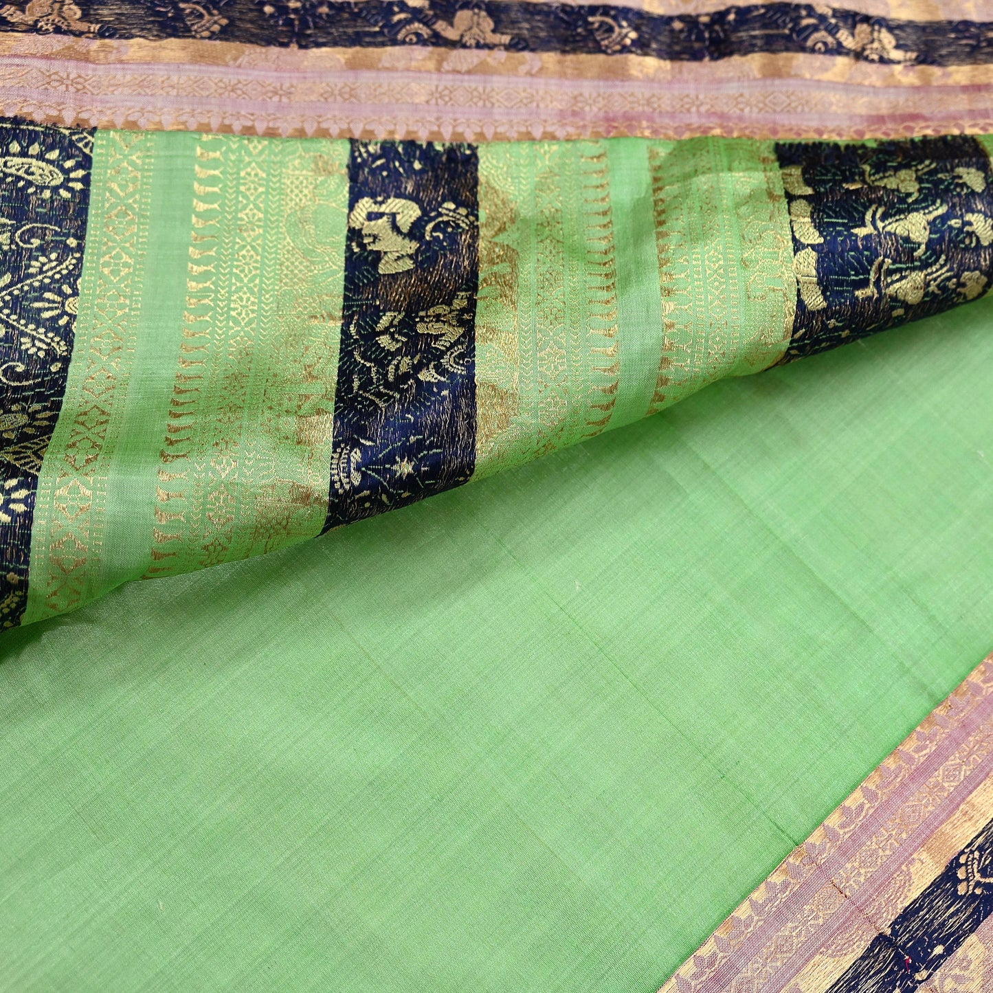 Antique look Indian Vintage Green Woven Baluchari Sari Sarees 100% Pure Silk Sari Craft Fabric Metallic Zari 5Yd Dress making For Crafting