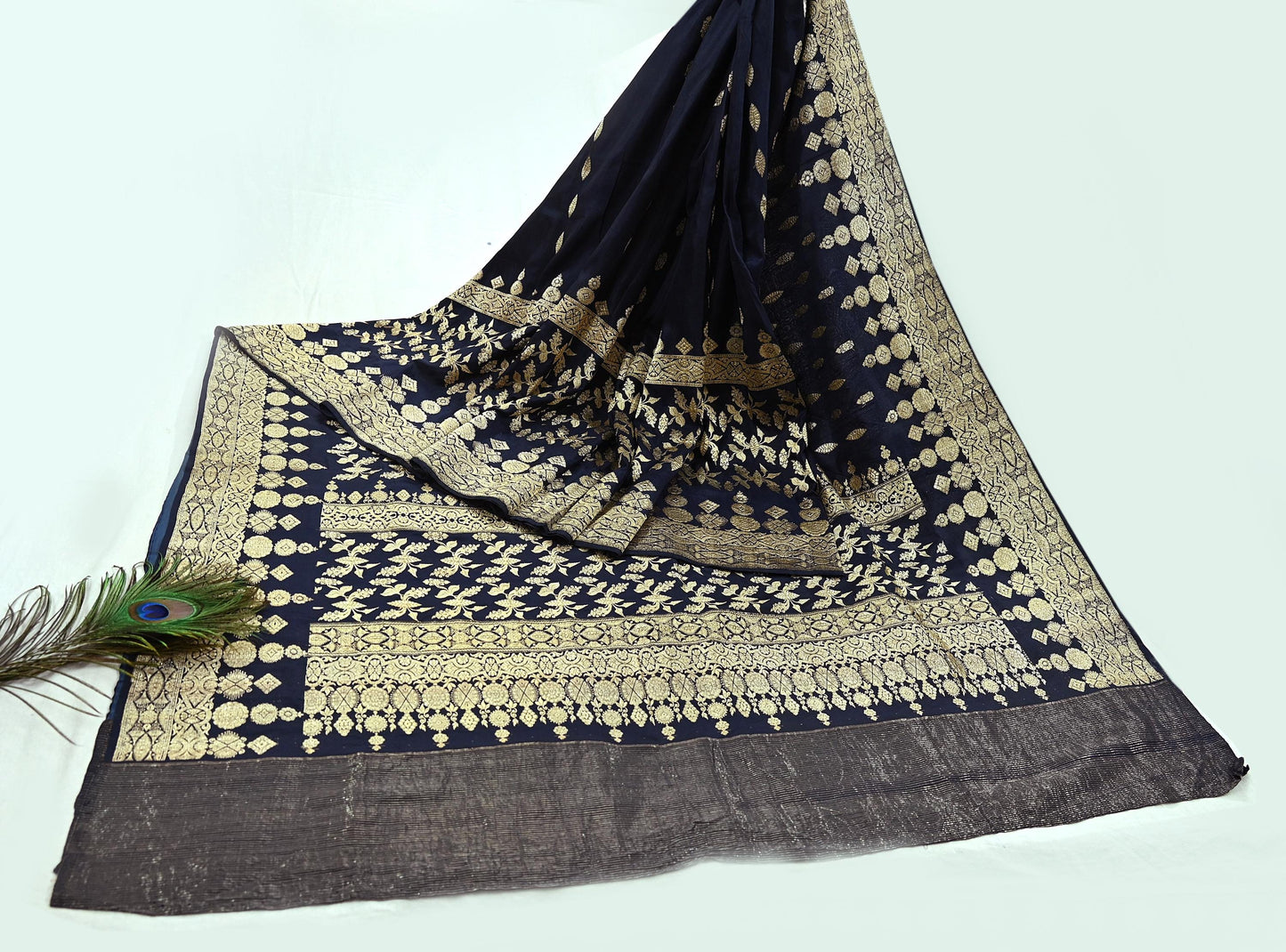 64 years old Indian Antique Vintage Heavy Wedding Sari Deep Blue Pure Silk Hand Woven Banarasi Sarees Zari 5Yd Pre-owned Dress Designing