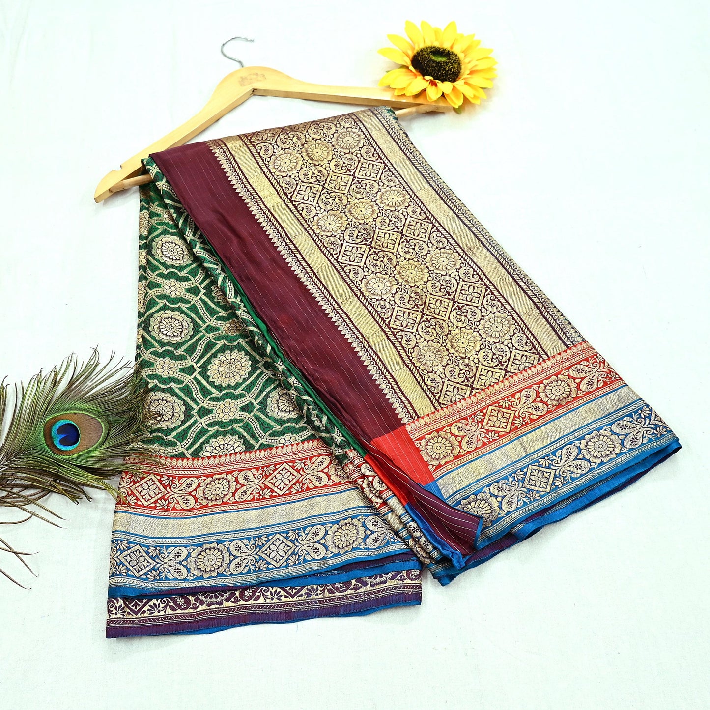 Indian Antique Vintage Heavy Wedding Sari Green Pure Satin Silk Hand Woven Banarasi Sarees Zari 5Yd Pre-owned Designing