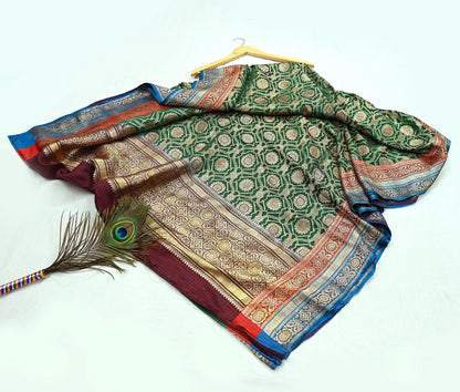 Indian Antique Vintage Heavy Wedding Sari Green Pure Satin Silk Hand Woven Banarasi Sarees Zari 5Yd Pre-owned Designing