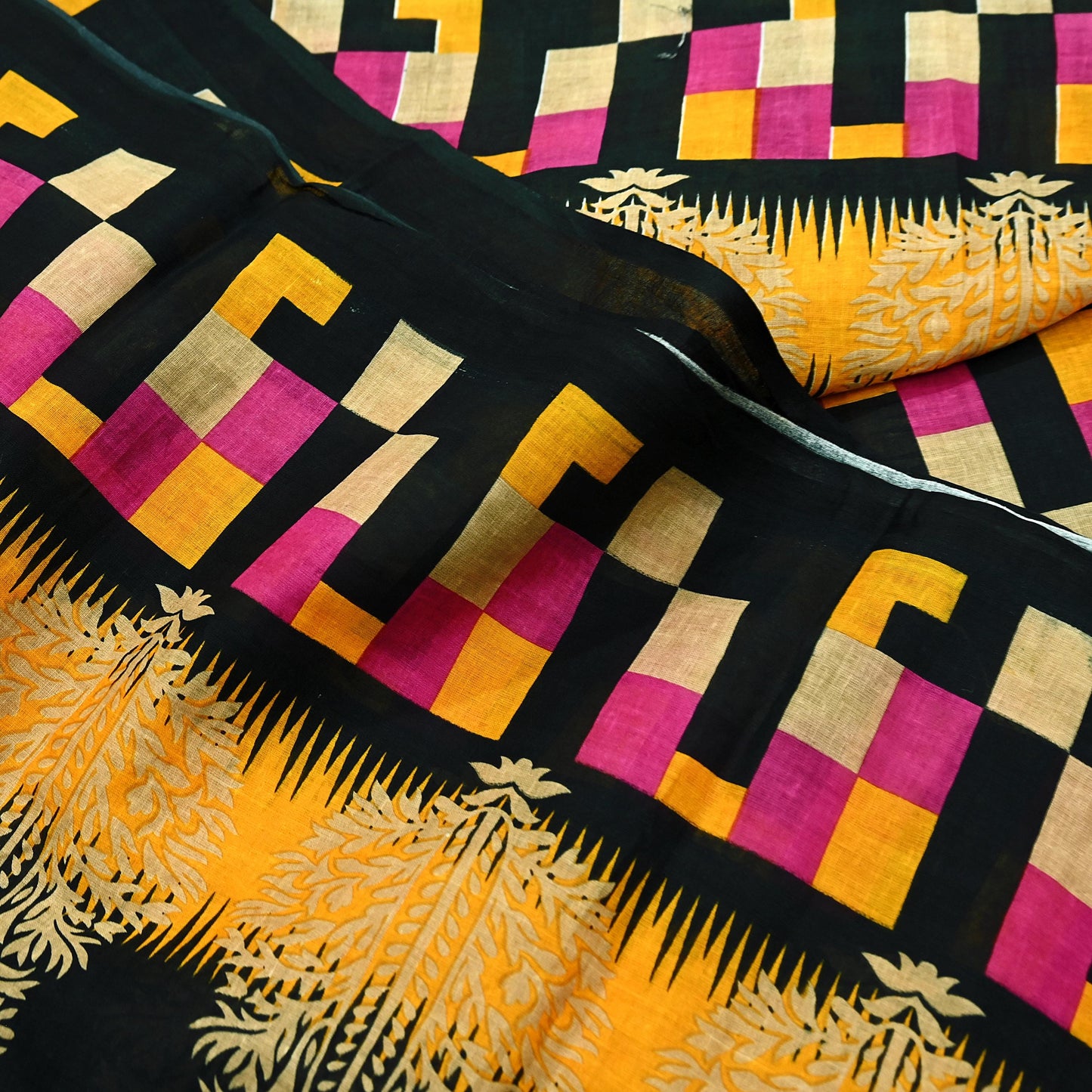 Indian Vintage Sari Pink & Black Printed 100% Pure Cotton Saree Soft Craft Fabric 5Yd Sewing Sarong Wrap Boho Dress Making Crafting Quilting