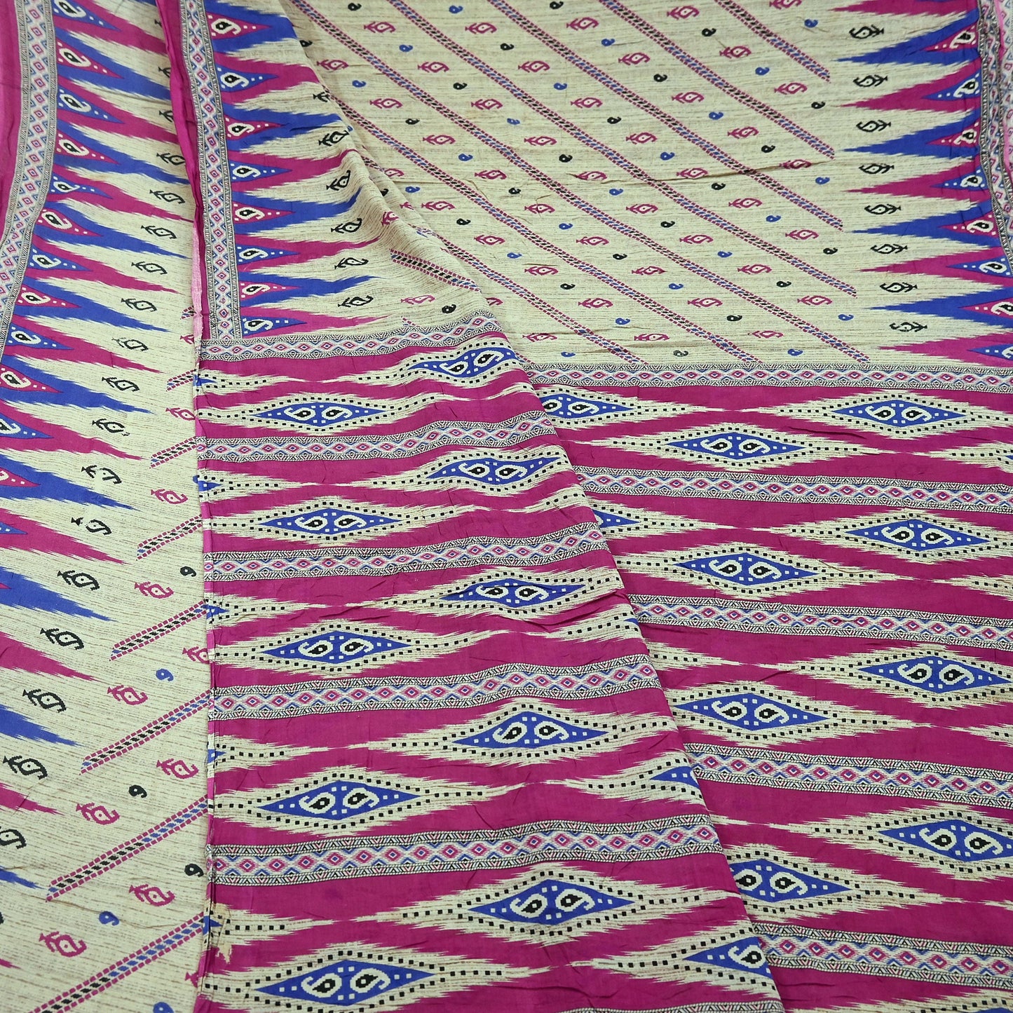 Indian Vintage Pink & Beige Saree Printed 100% Pure Cotton Sari Craft Fabric 5Yd Sewing Sarong Wrap Floral Dress making Quilting Crafting