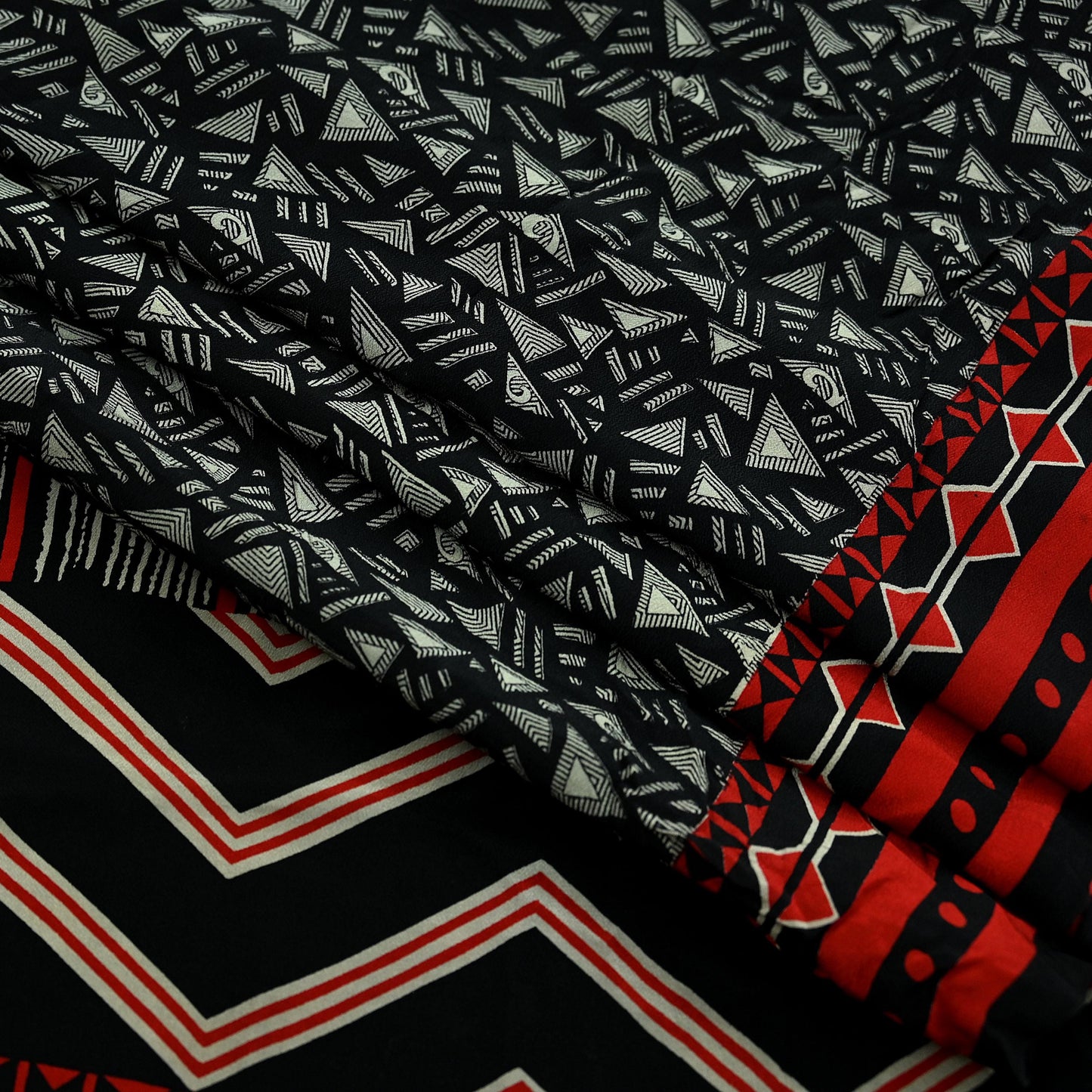 Indian Vintage Beige & Black Saree Pure Crepe Silk Printed Sari Craft Fabric 5yd Sewing Floral Soft Wrap Dress making Crafting Quilting