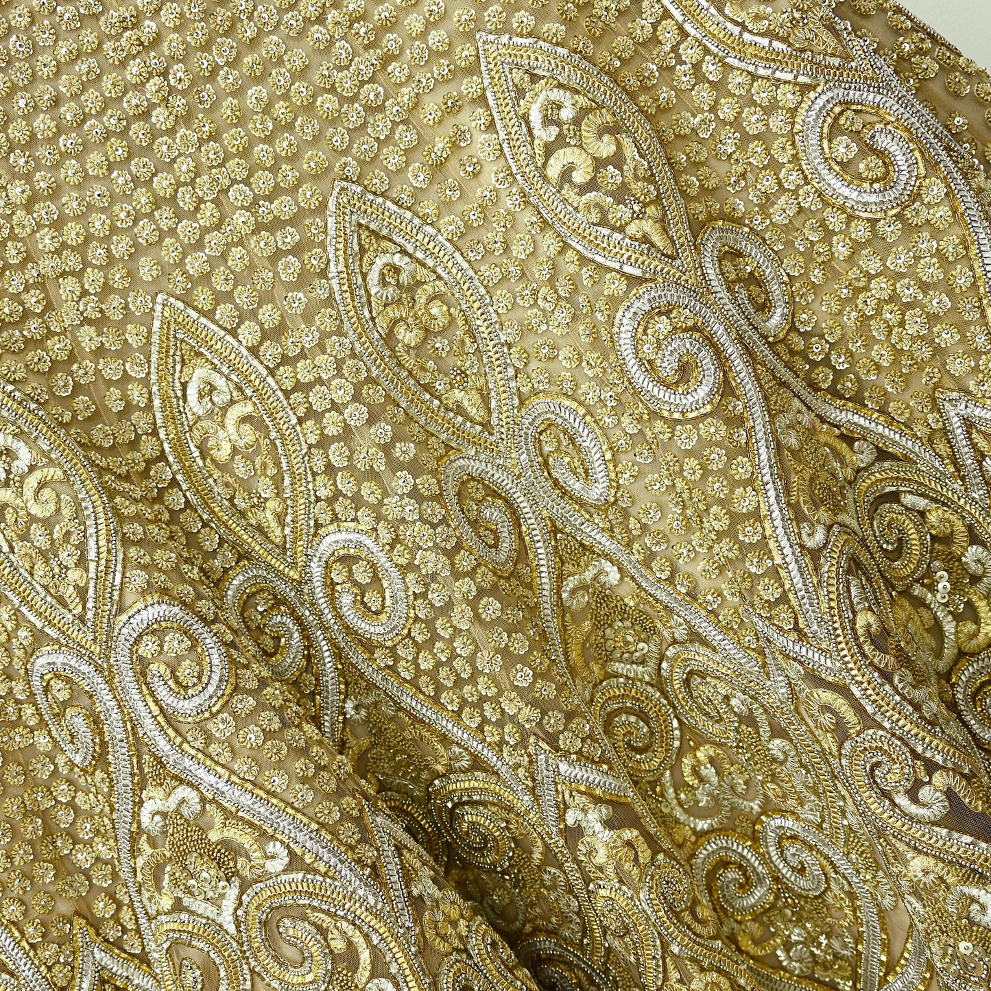 Indian Pre-owned Golden Heavy Wedding Net Hand Embroidered Lehenga/Skirt Designer By Abu Jani Bridal Wear Gota Patti
