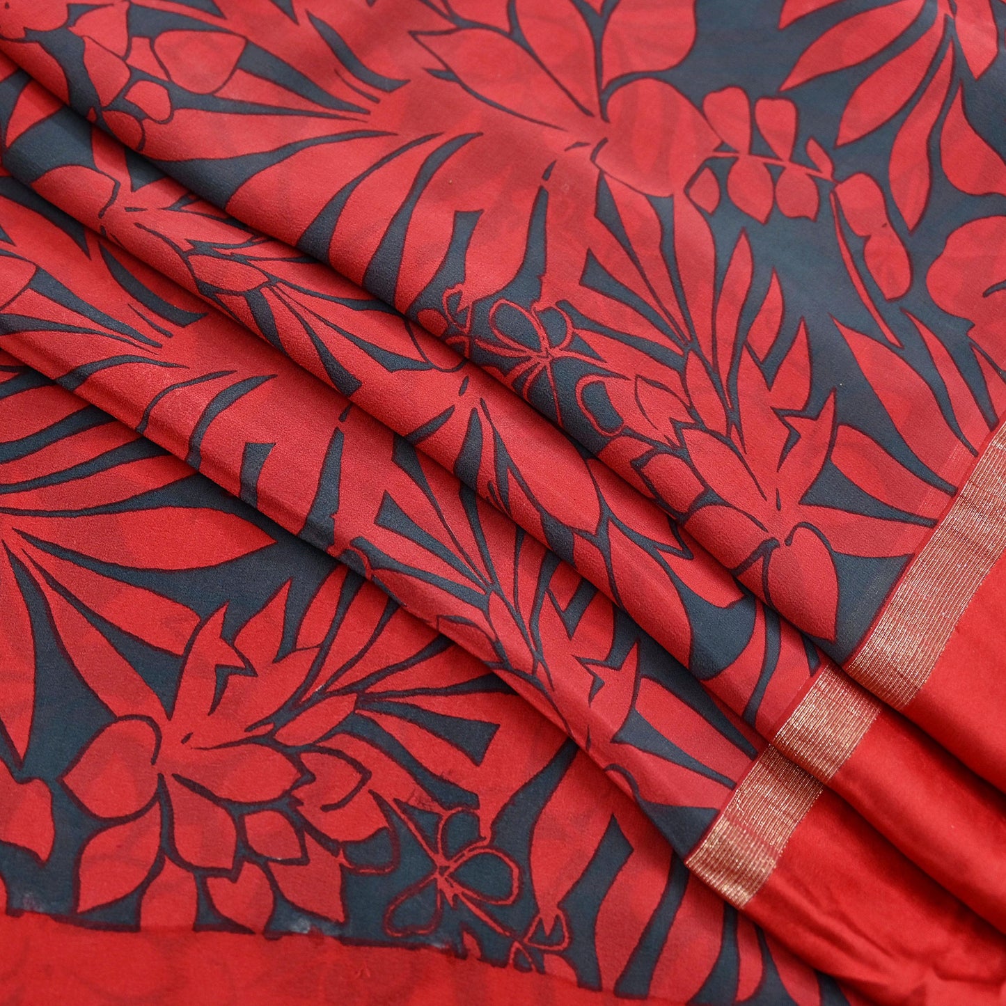Women Vintage Sari Red & Gray Pure Georgette Silk Printed Saree Craft Fabric Sewing 5Yd Soft Light Dress Making Floral Crafting Quilting