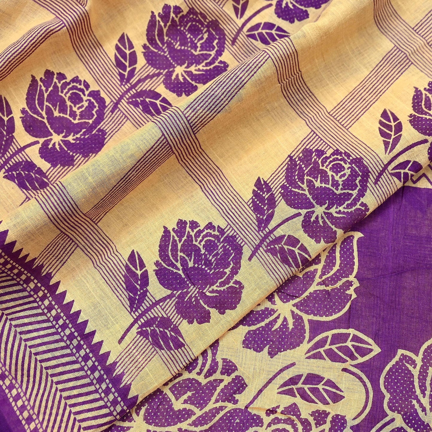 Indian Vintage Sari Beige & Purple Pure Cotton Printed Sarees Craft Fabric Soft 5Yd Sarong Wrap Boho Fabric Kimono Quilting Crafting Upcycle