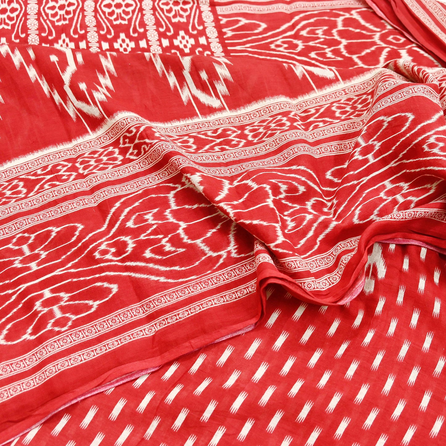 Indian Vintage Sari Red Printed 100% Pure Cotton Saree Craft Fabric 5Yd Sewing Sarong Wrap Boho Floral Soft Quilting Upcycle