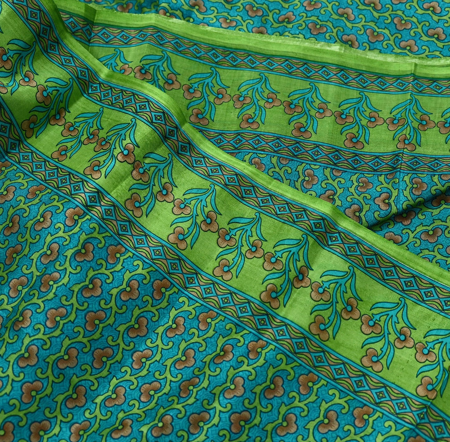 Indian Vintage Sari Green Pure Silk Printed Sarees 5yd Sewing Craft Fabric Dress Making  Soft Floral Wrap Upcycle Used Quilting Crafting
